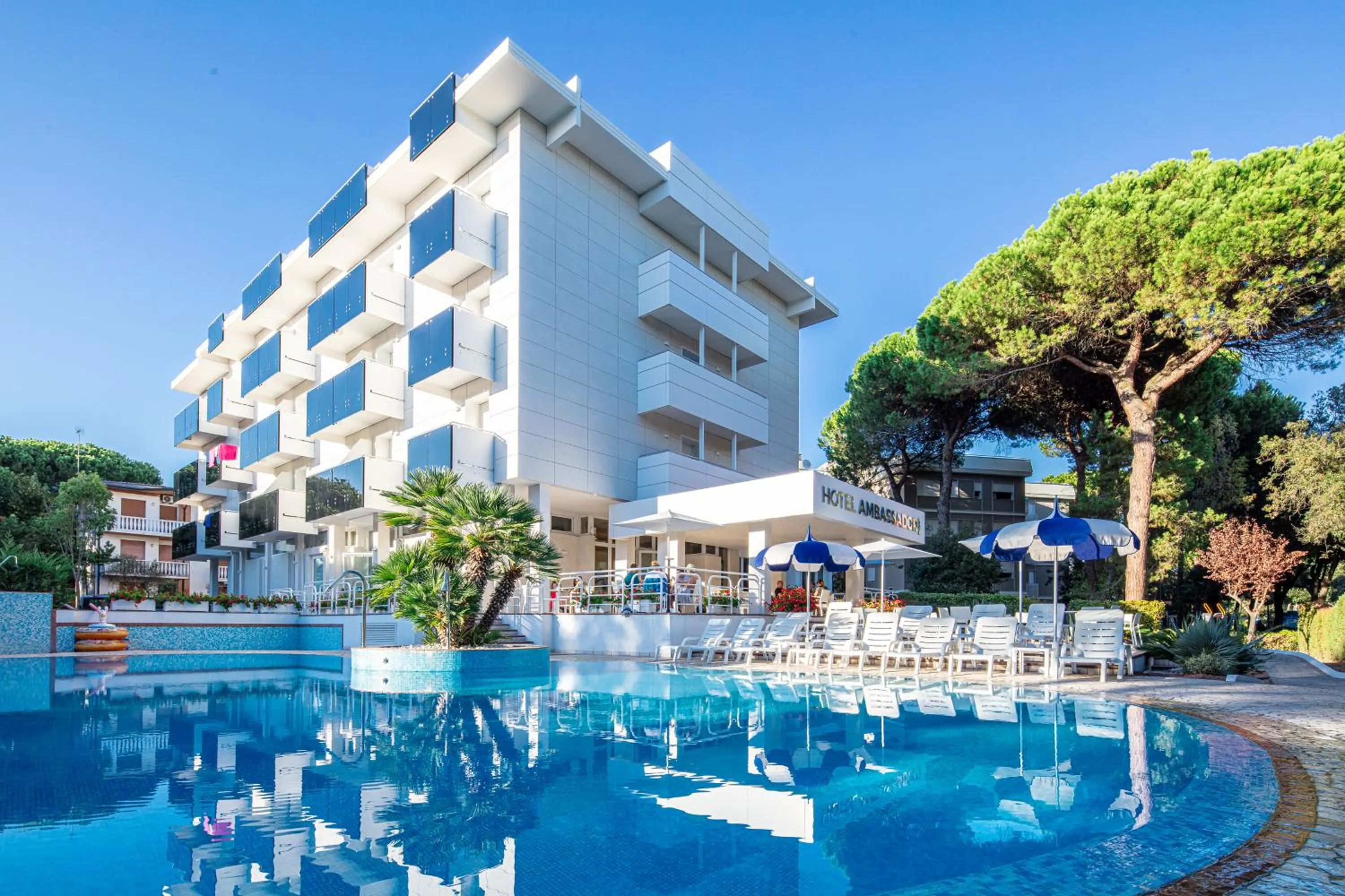 Hotel Ambassador Meuble