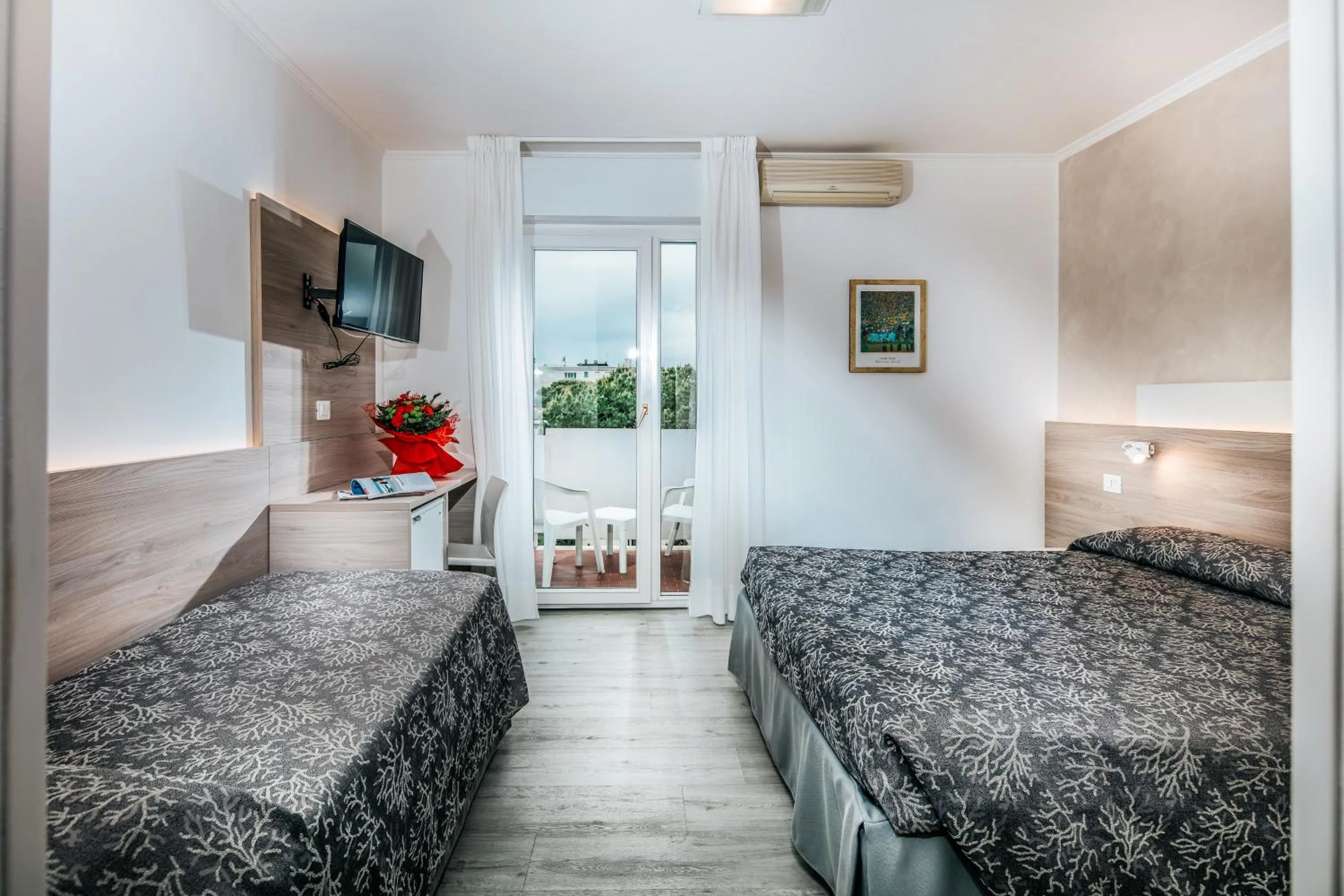 Bed in Hotel Ambassador Meuble