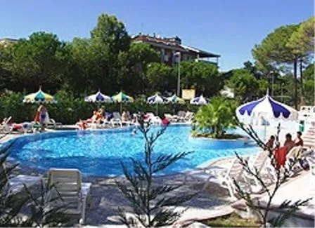 Day in Hotel Ambassador Meuble