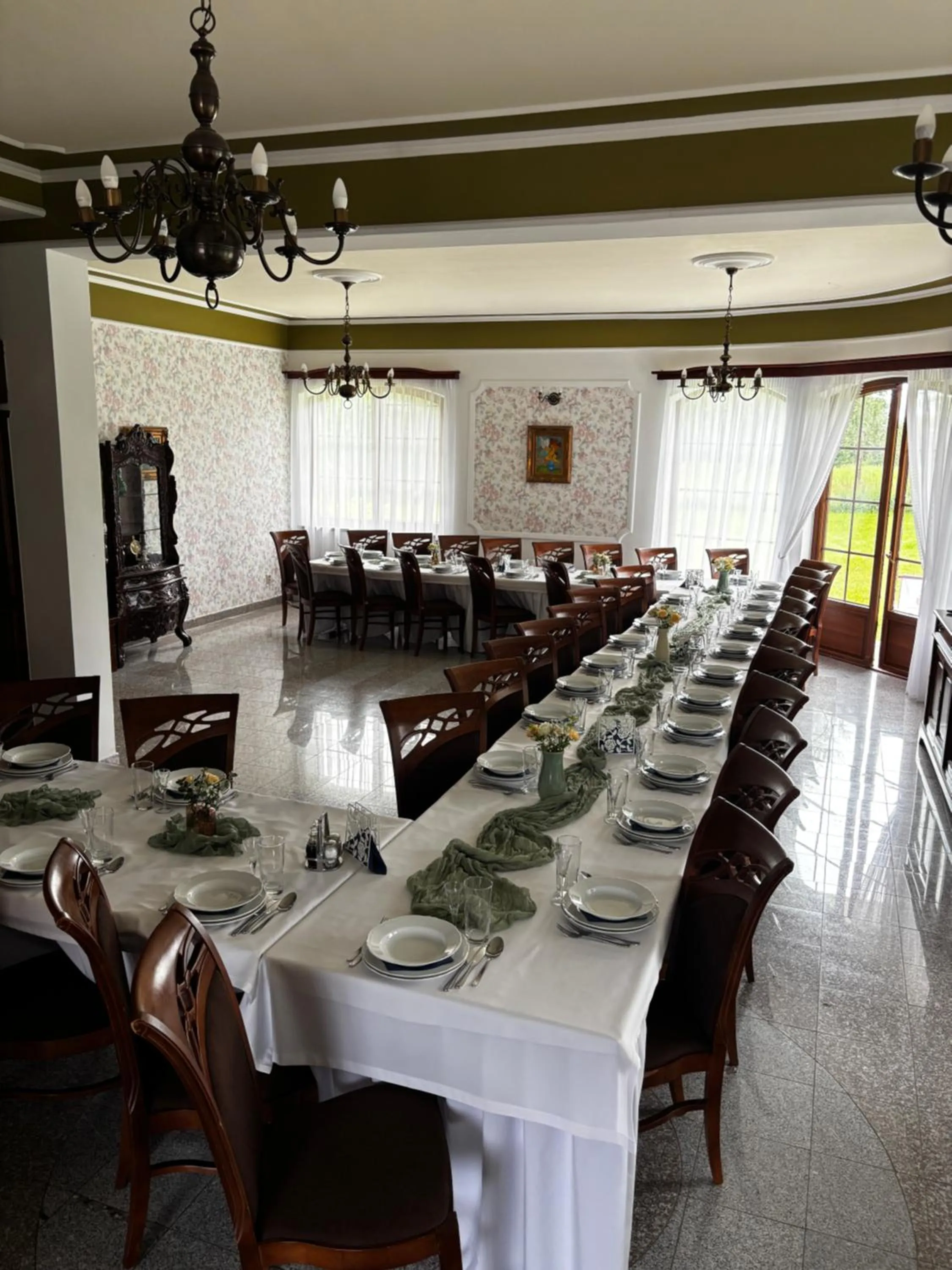 Communal lounge/ TV room in Targowski Dwór Mazury