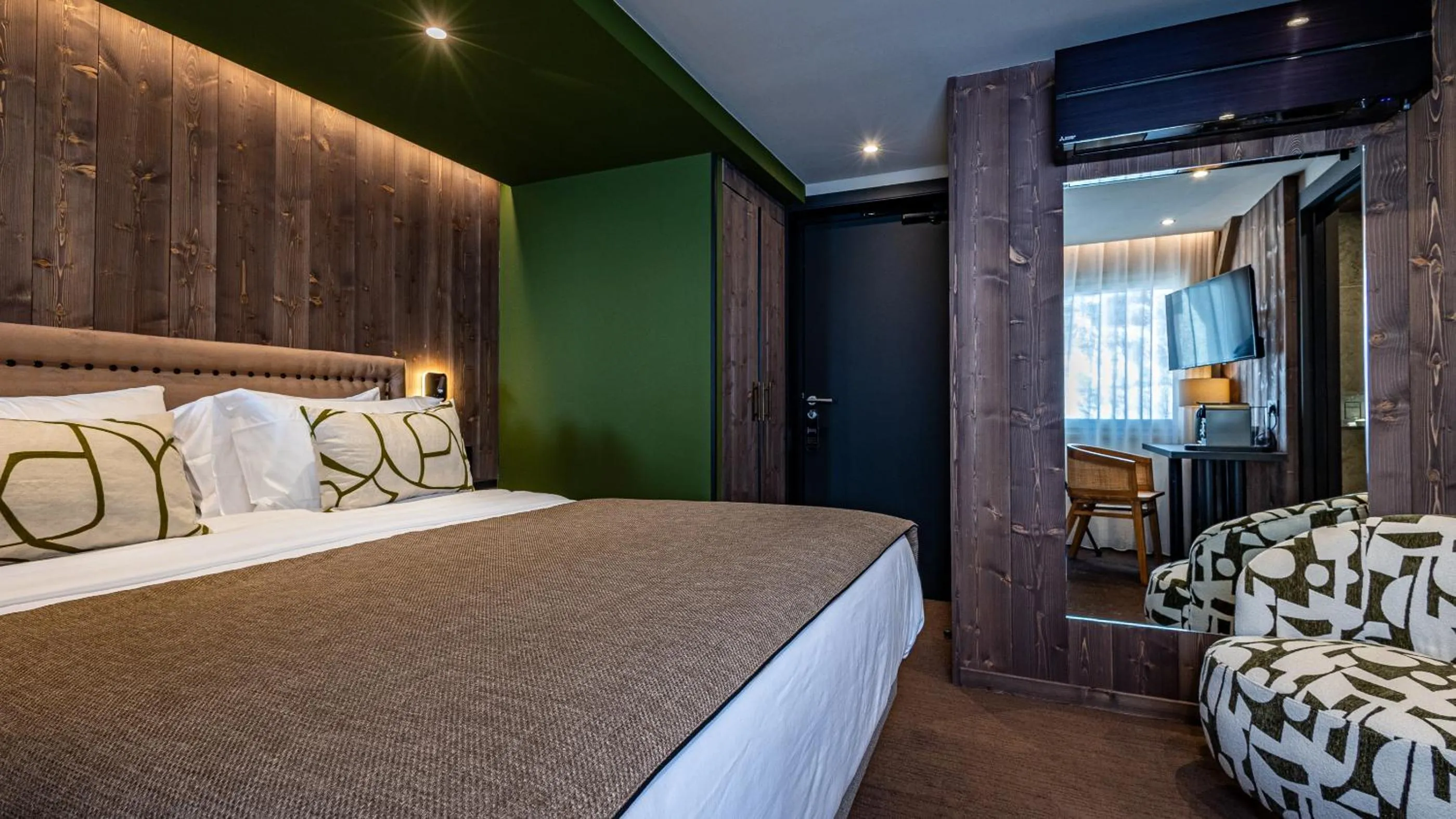 Bed in Hôtel - Restaurant Le Couchetat