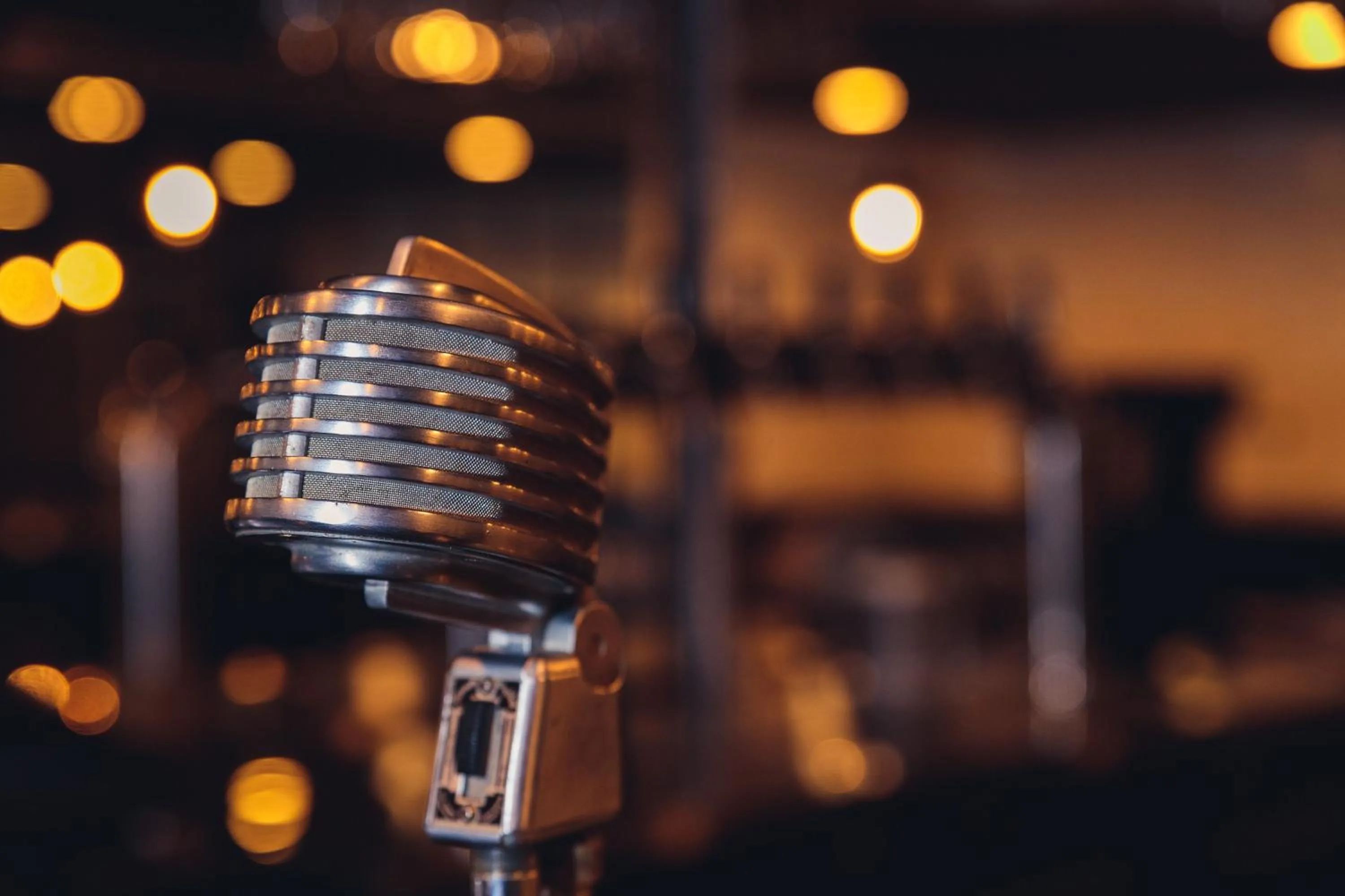 Restaurant/places to eat in enVision Hotel Miami International Airport