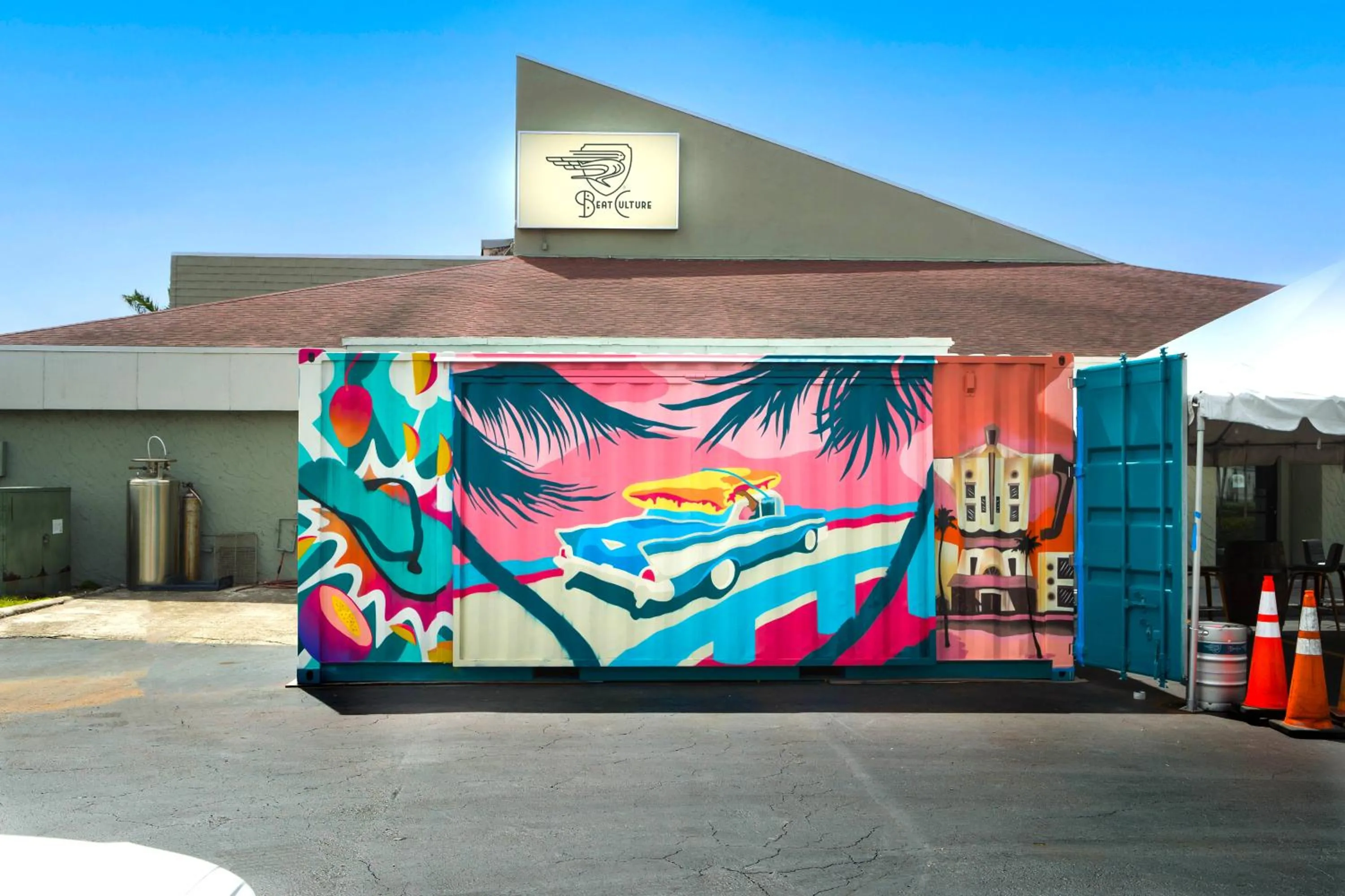 Restaurant/places to eat in enVision Hotel Miami International Airport