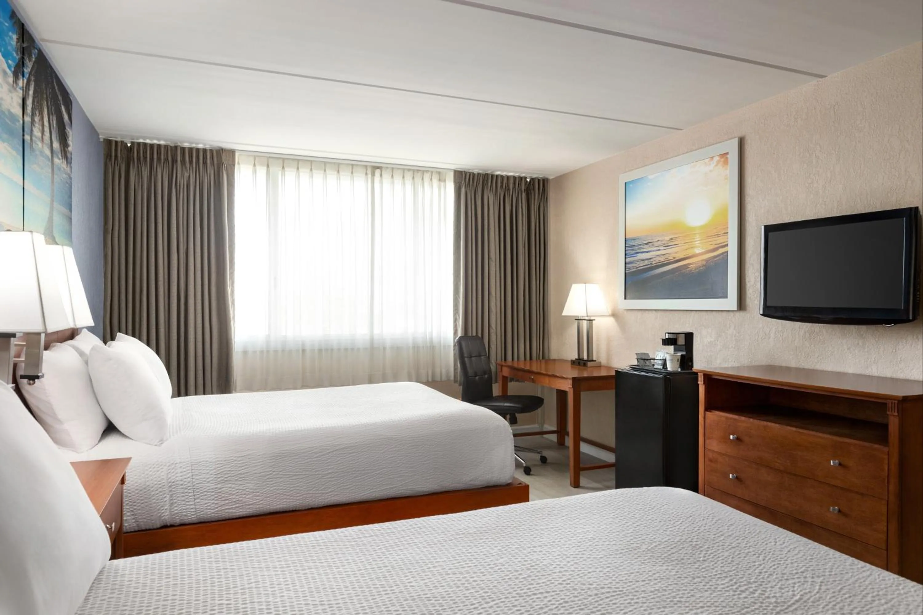 Bedroom, Bed in enVision Hotel Miami International Airport