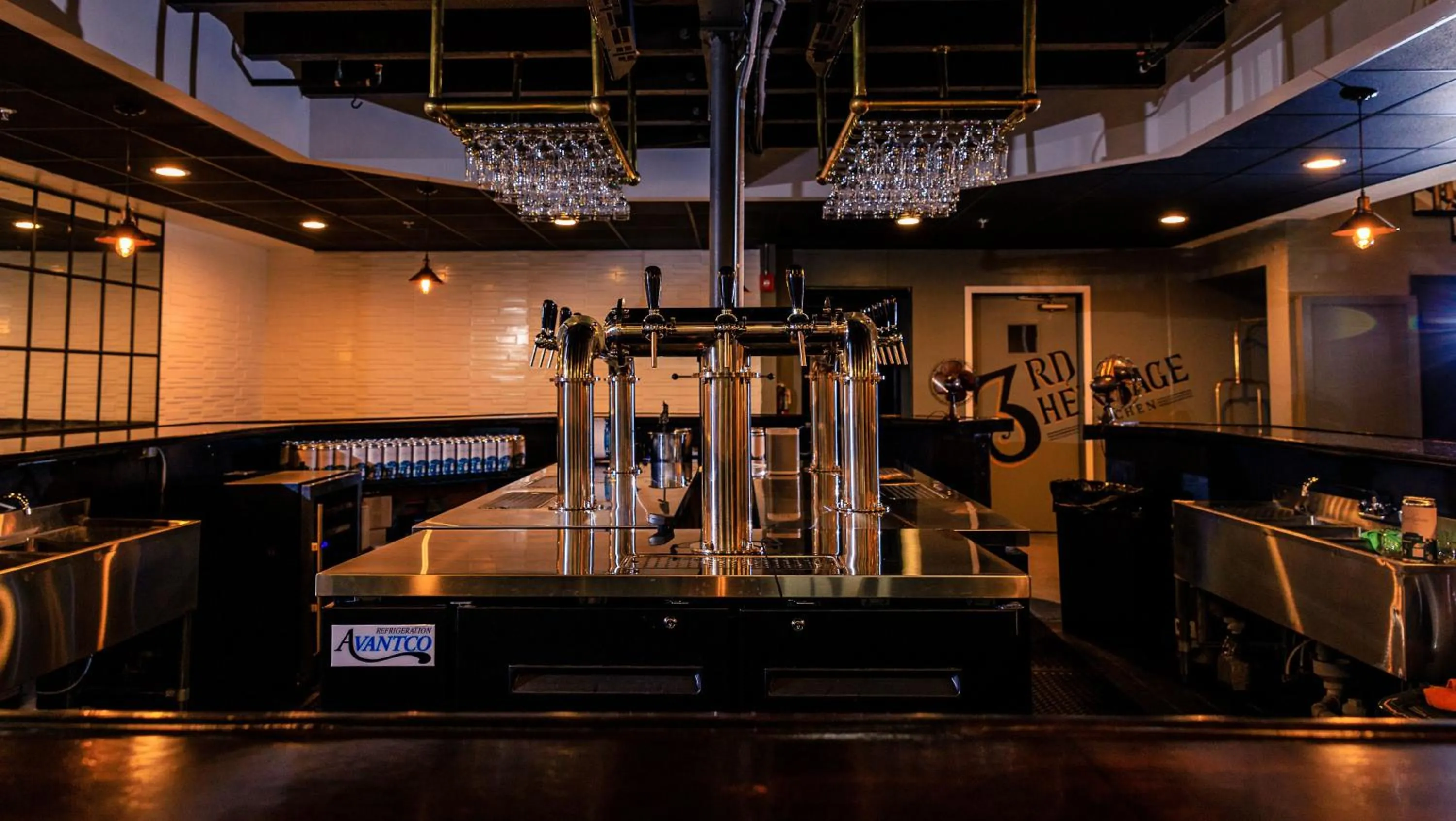 Restaurant/places to eat in enVision Hotel Miami International Airport