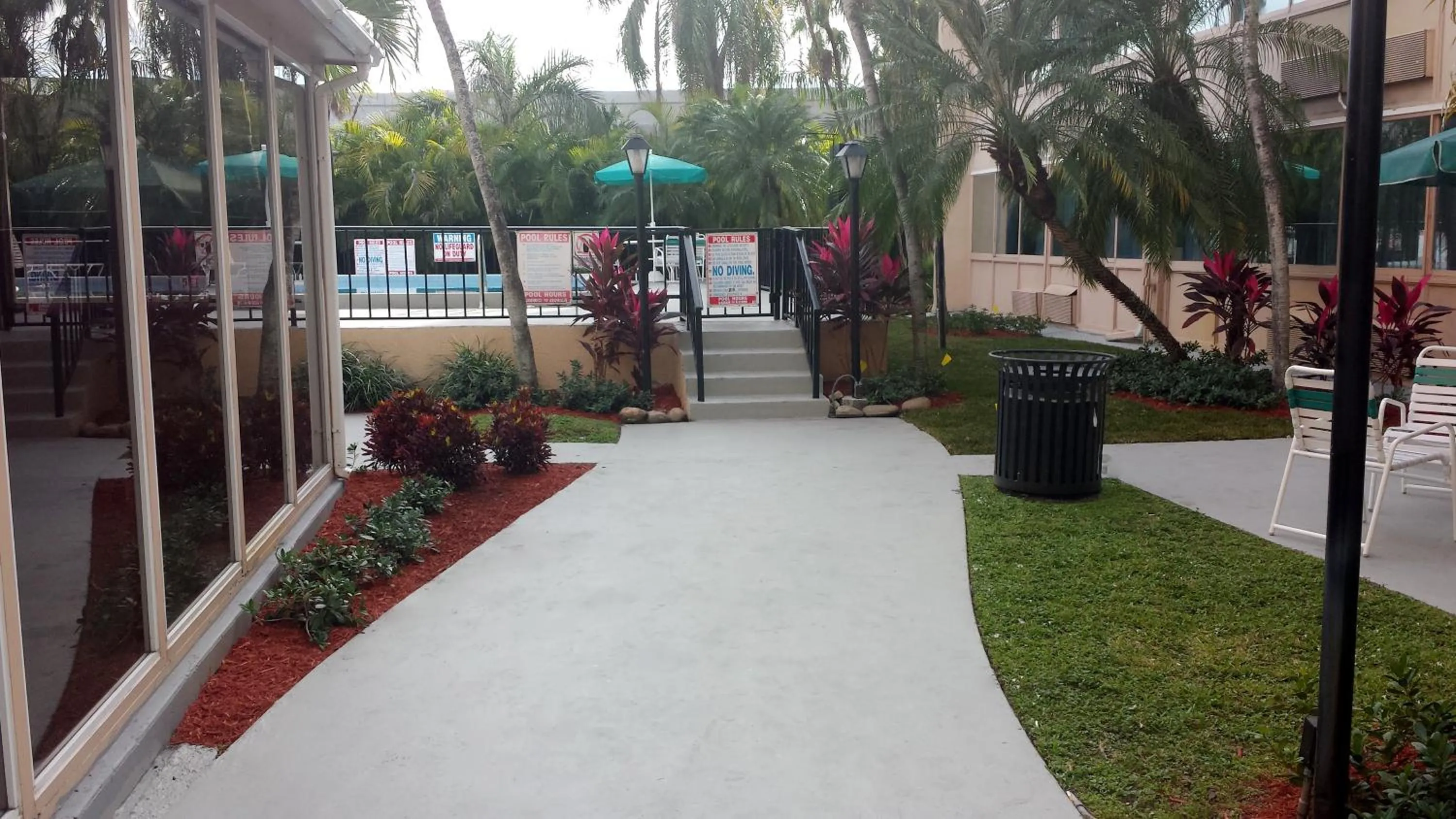 Balcony/Terrace in enVision Hotel Miami International Airport