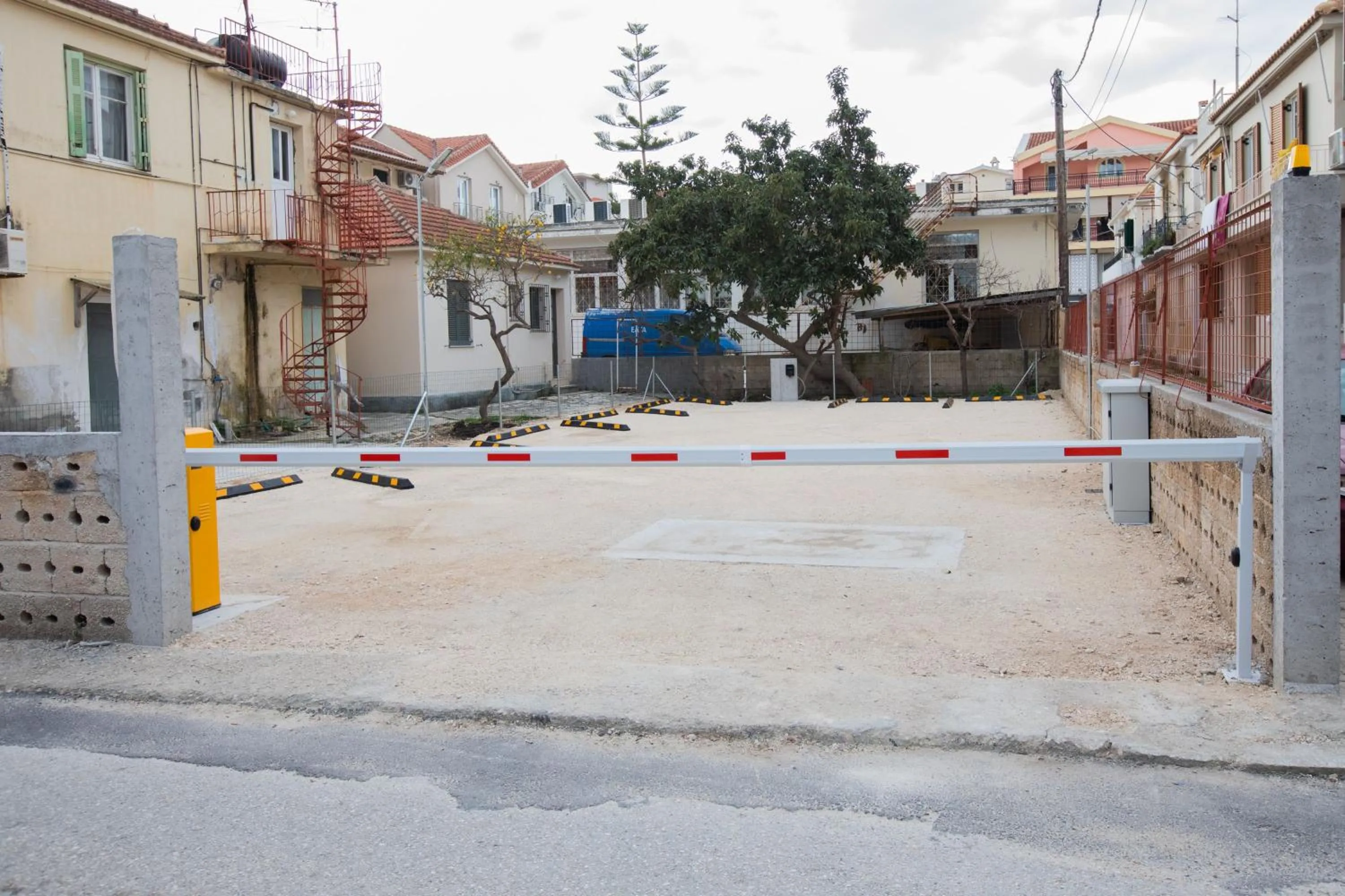 Parking in Mouikis Hotel Kefalonia