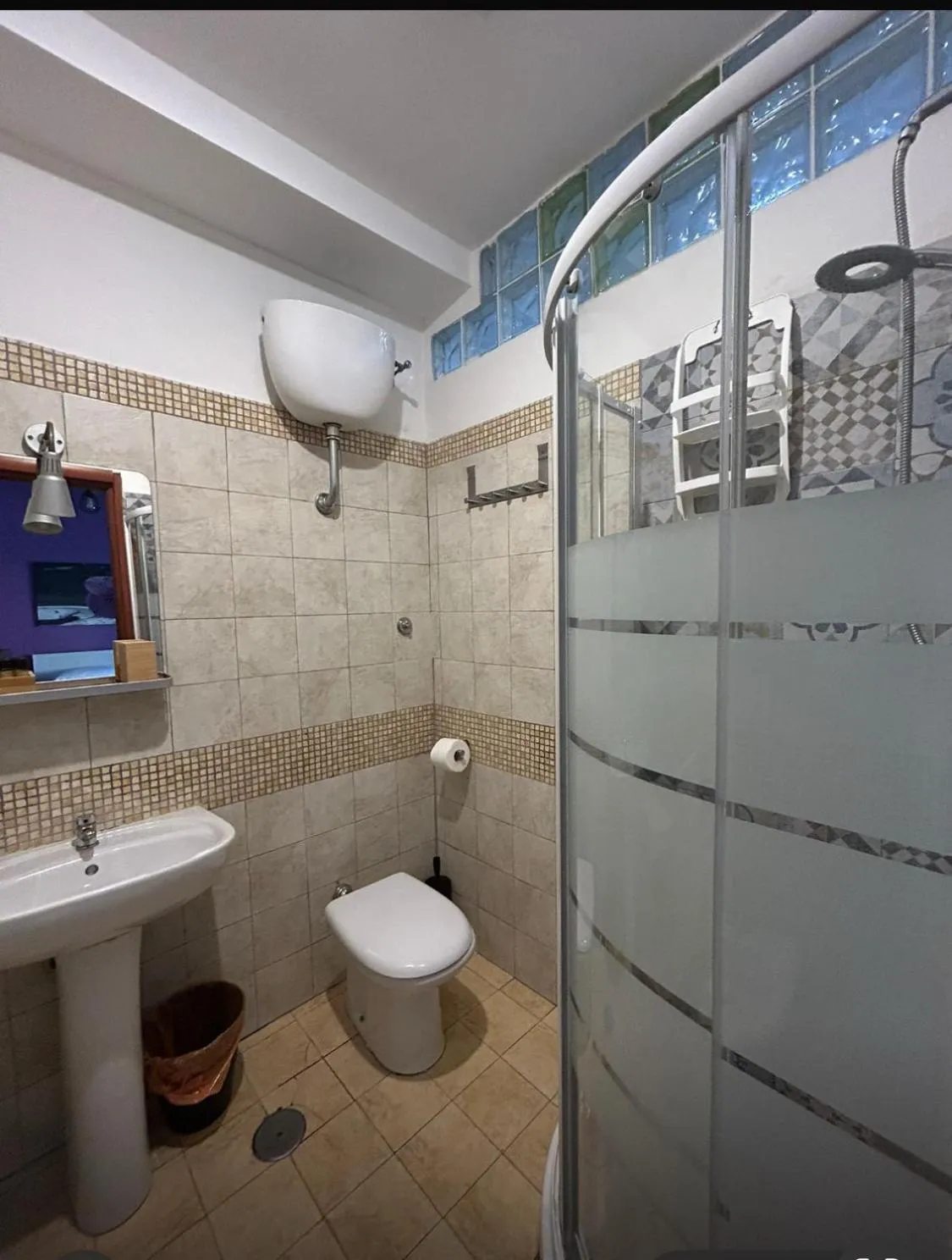 Bathroom in Domum Vaticani