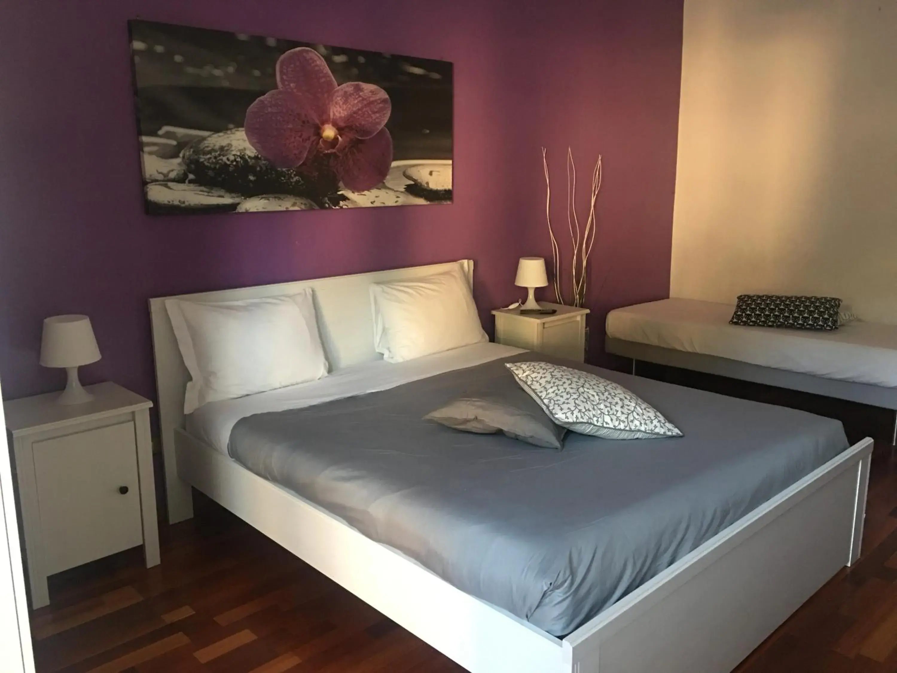 Triple Room with Private Bathroom in Domum Vaticani Triple Room with Private Bathroom in Domum Vaticani