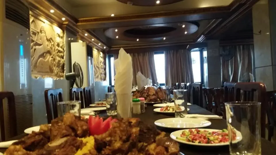 Restaurant/places to eat in Ciao Hotel Cairo