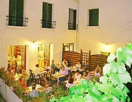 Restaurant/places to eat in La Châtaigneraie