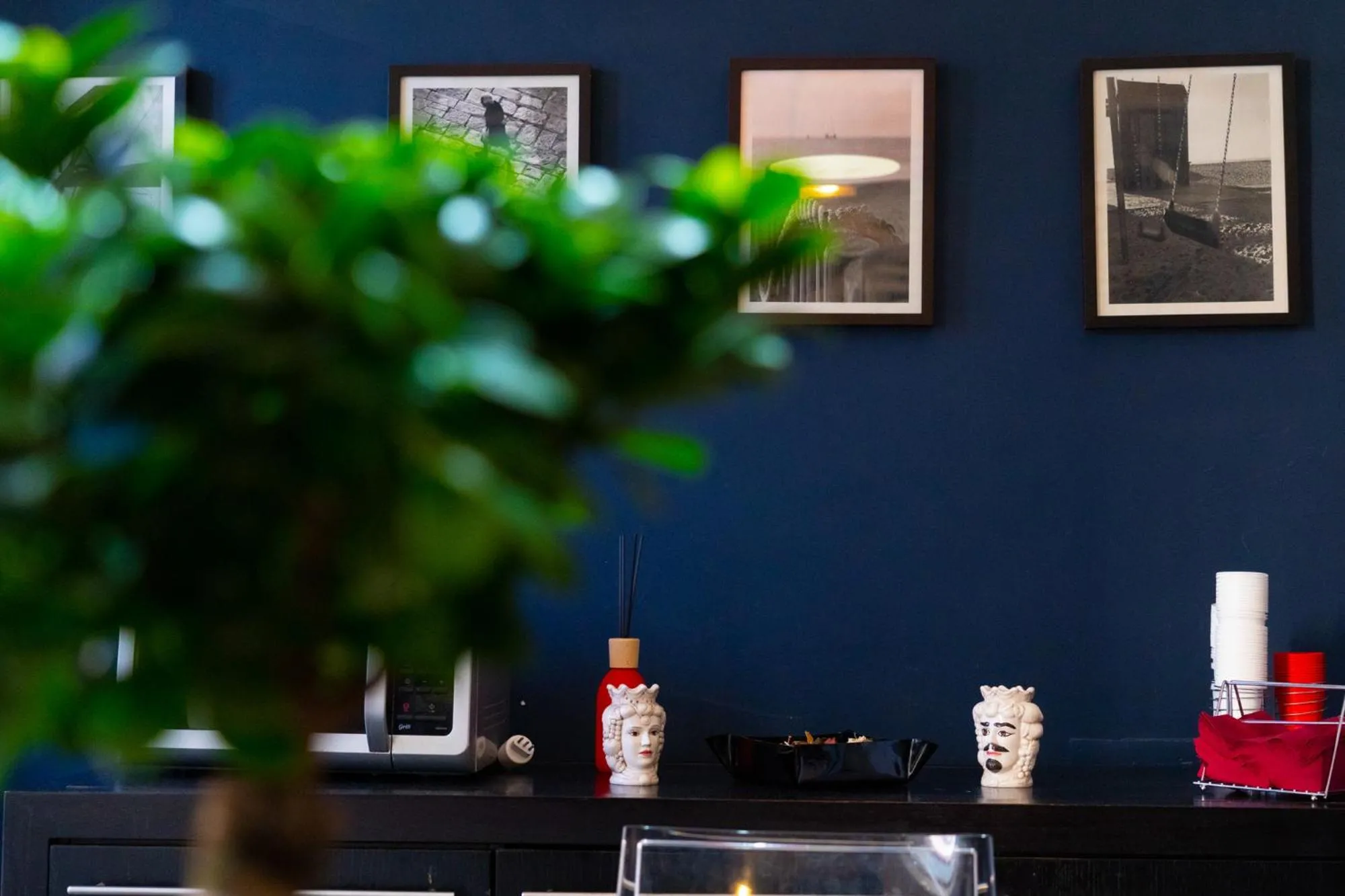 Decorative detail in B&B Opera