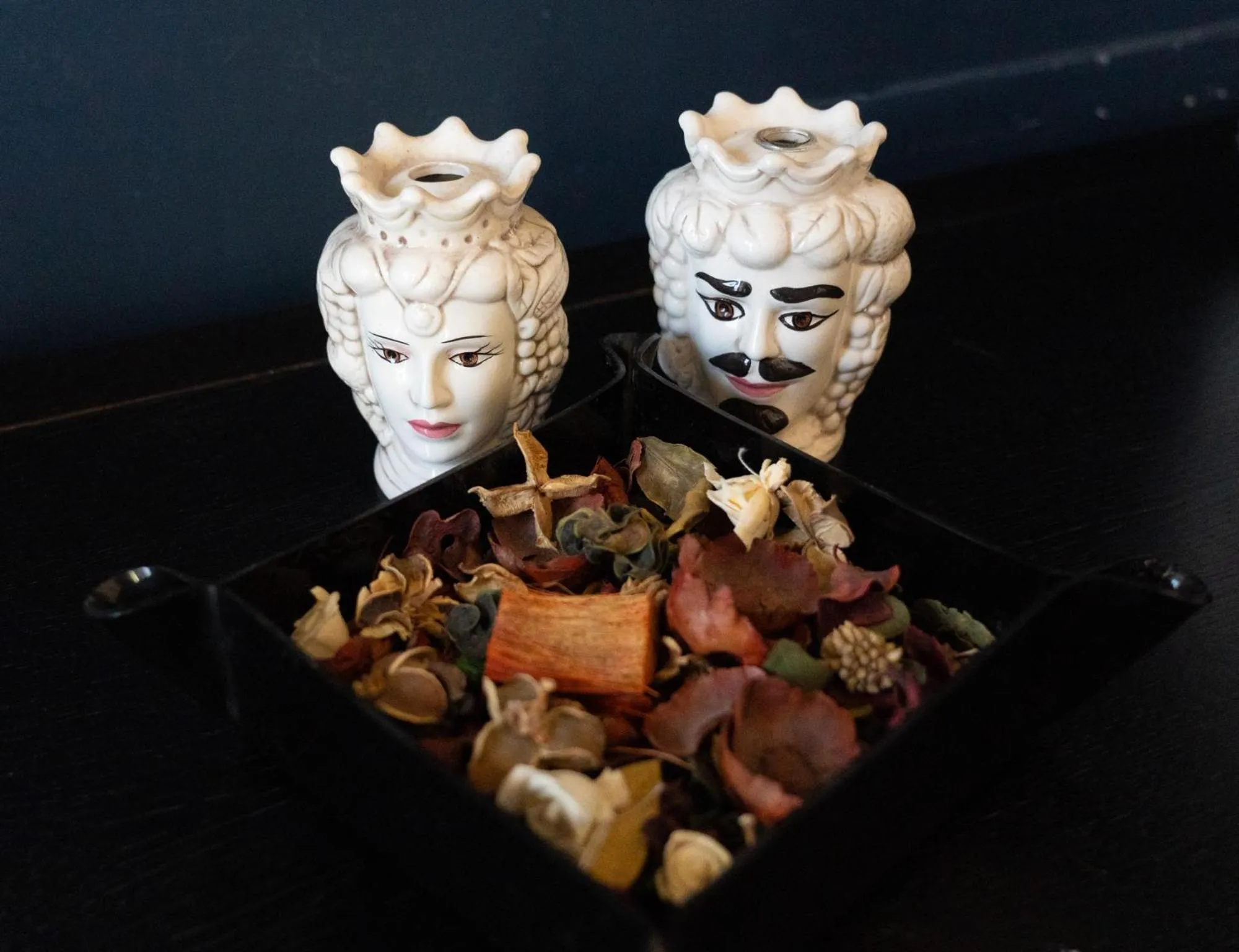 Decorative detail in B&B Opera