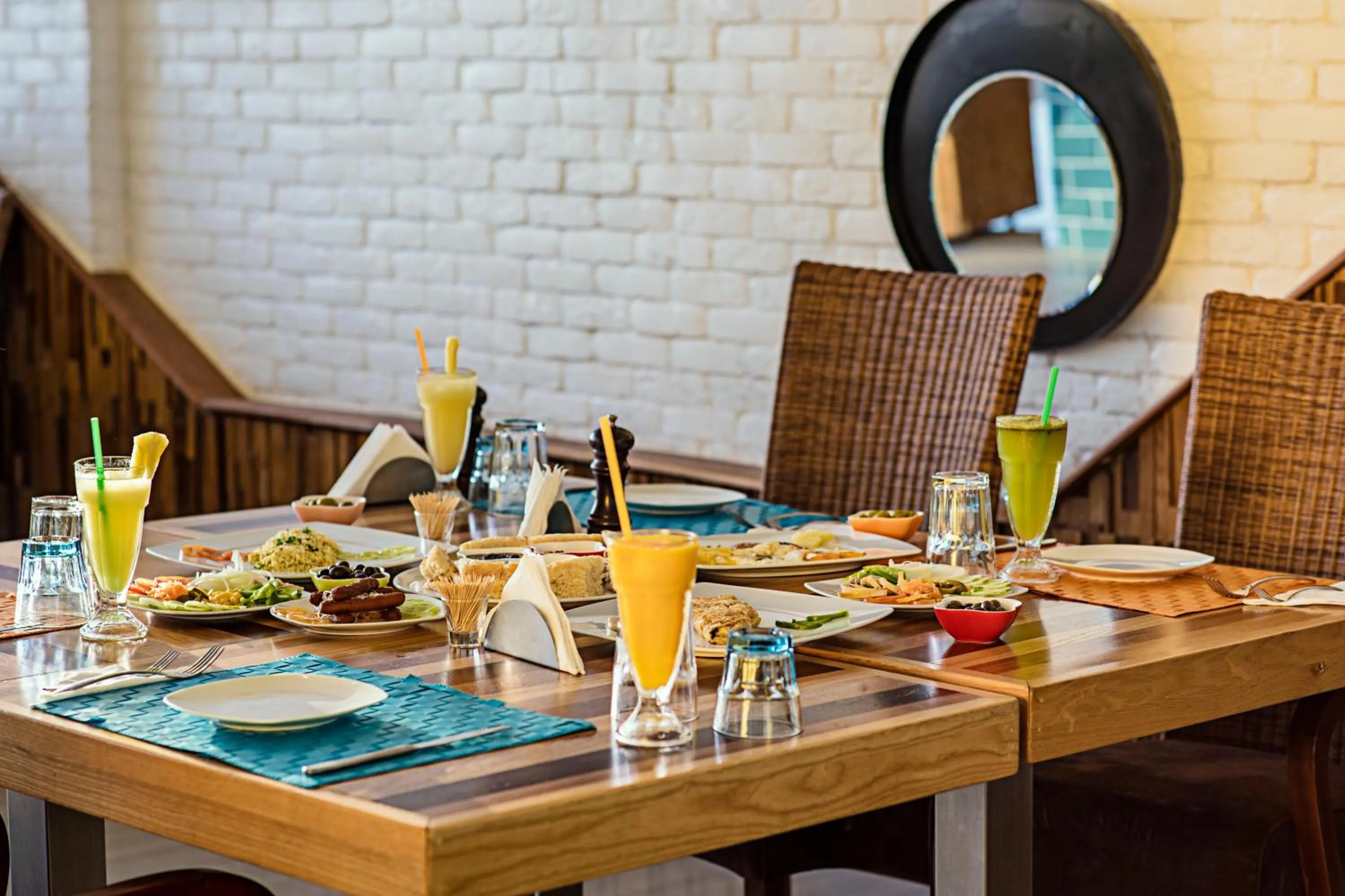 Restaurant/places to eat in Sierra Palms Resort