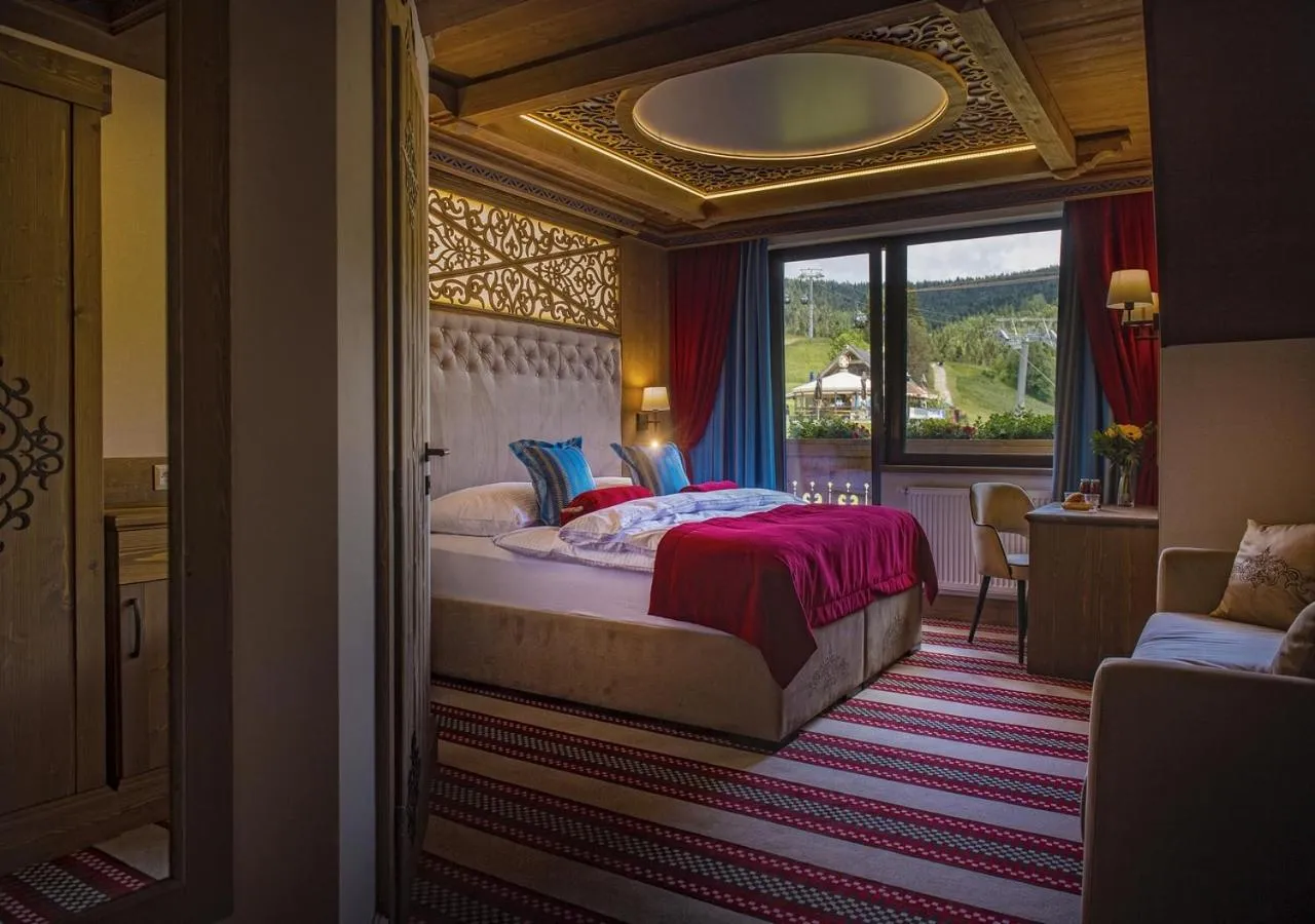 Balcony/Terrace, Bed in Grand Hotel**** Bachledka Strachan