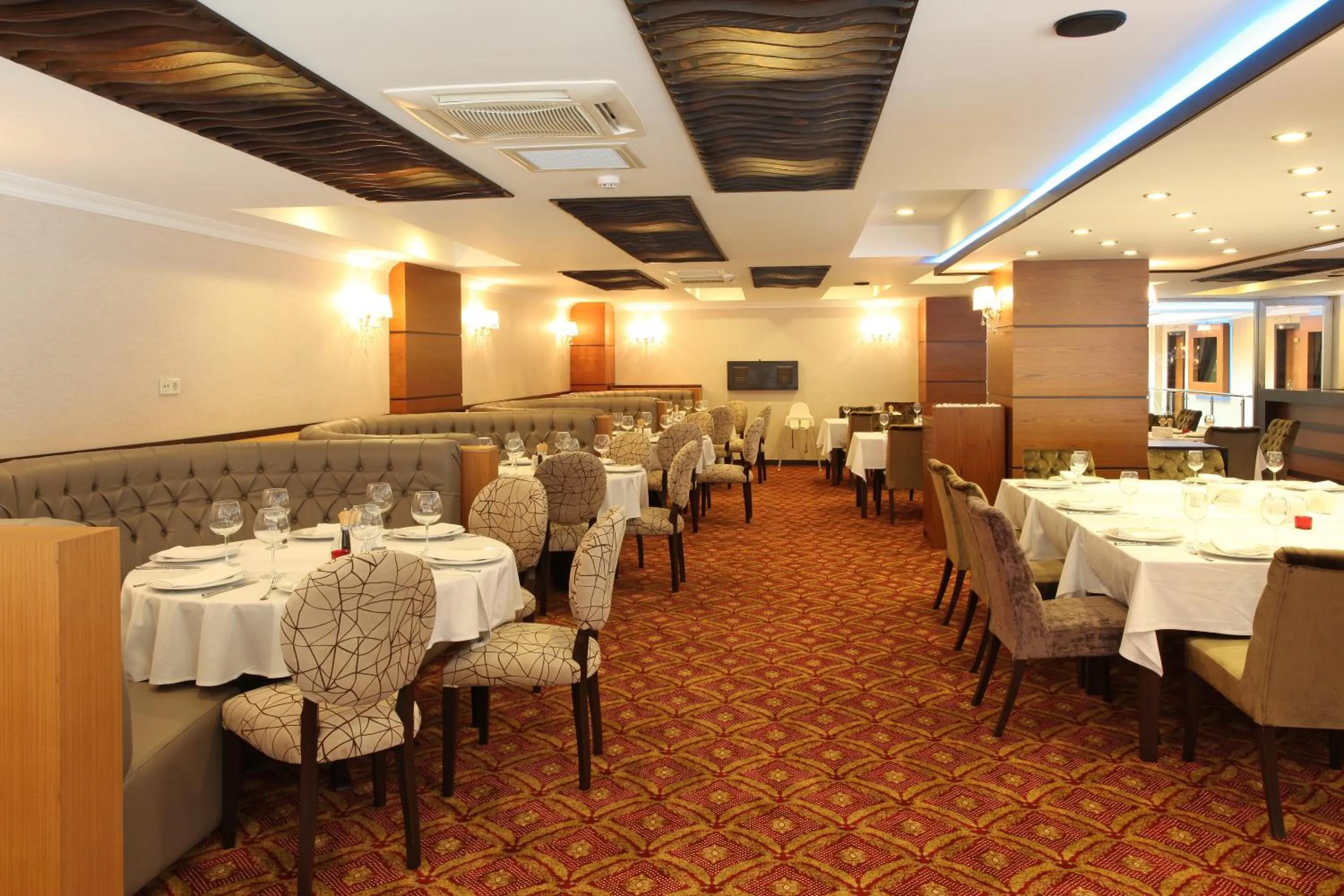 Restaurant/places to eat in Arya Hotel Sakarya