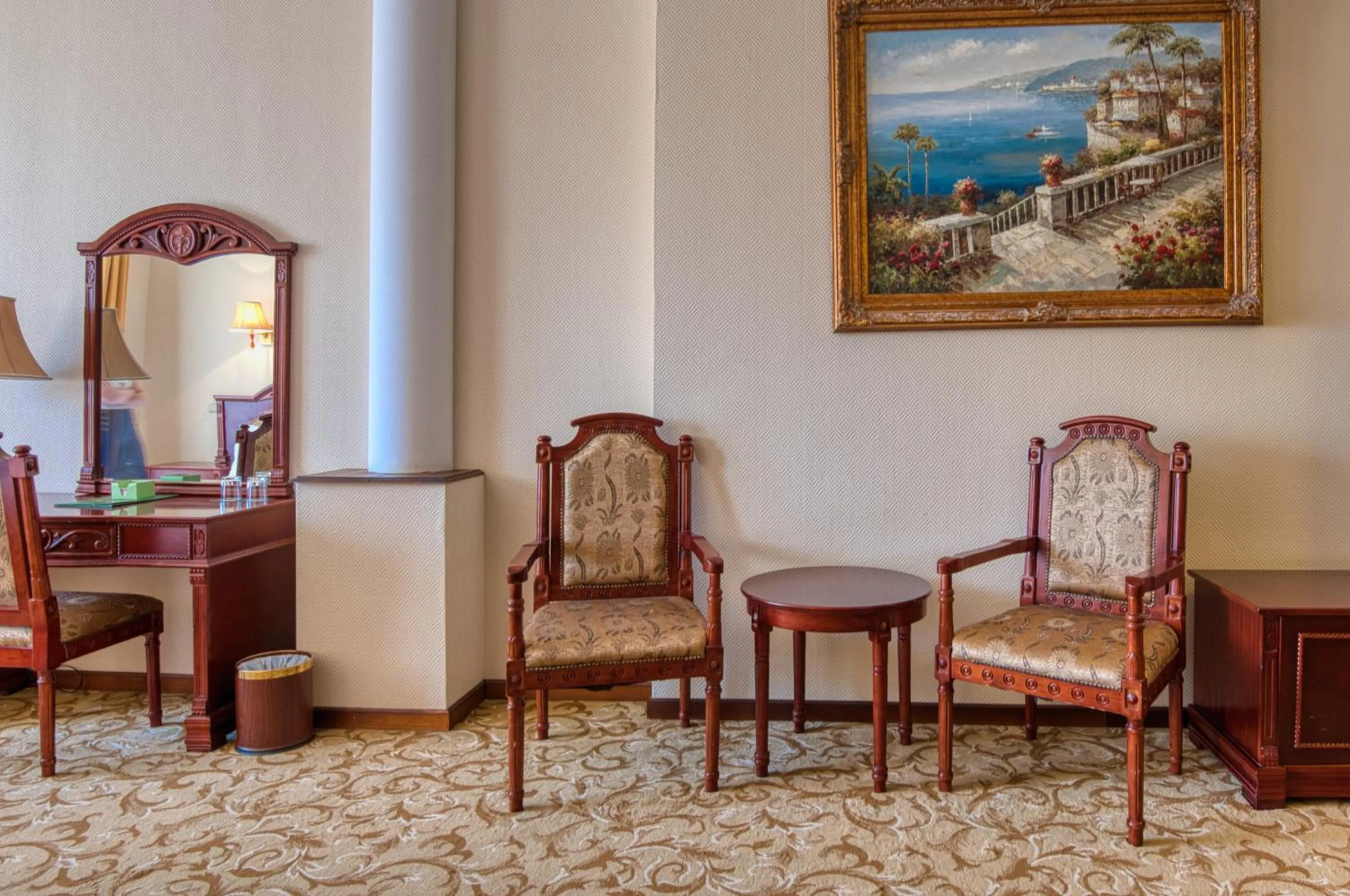 Living room in Hotel Bellevue Esztergom