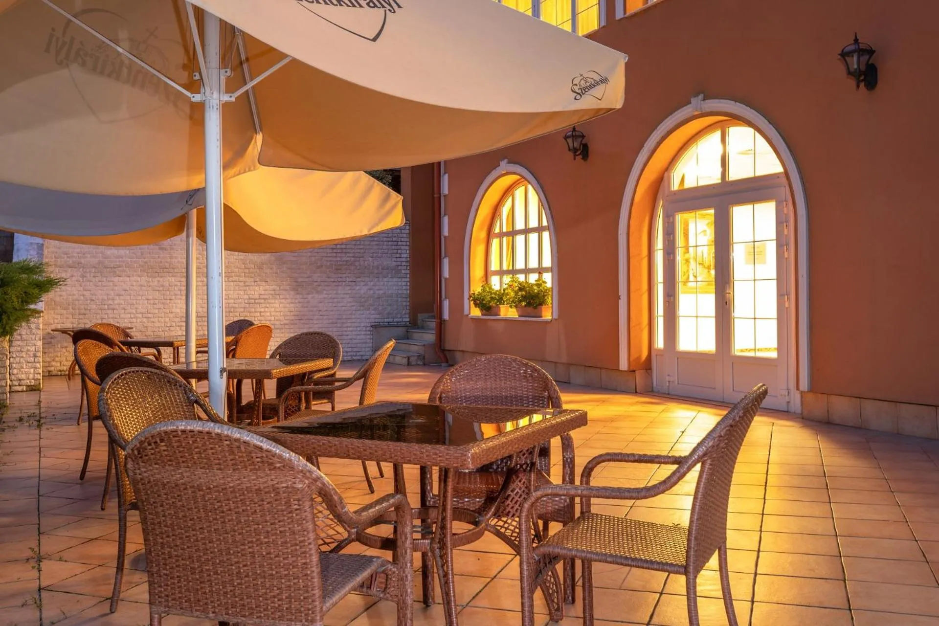 Balcony/Terrace in Hotel Bellevue Esztergom