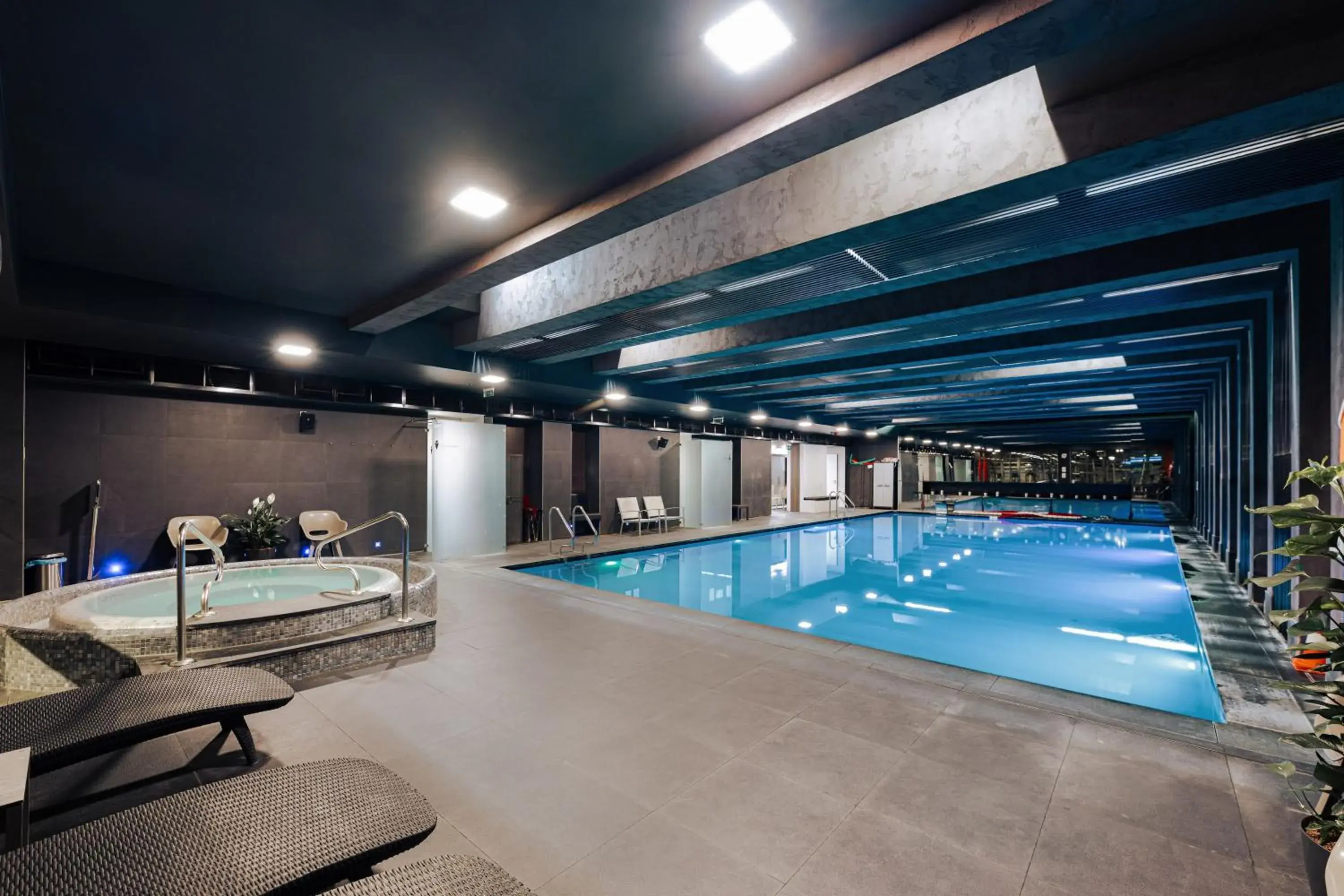 Pool view in Bliss Residence & Spa Pool view in Bliss Residence & Spa