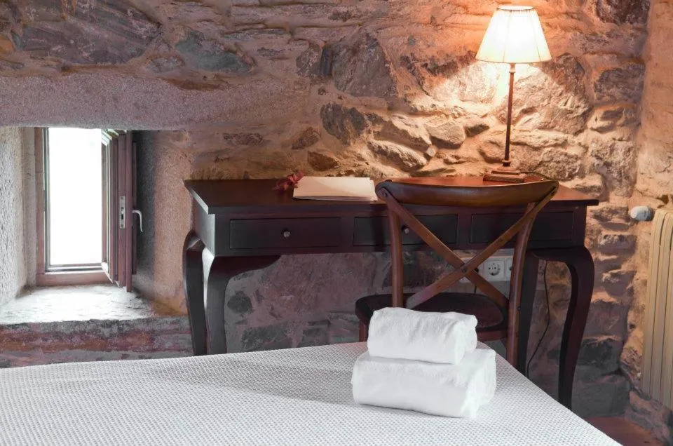 Decorative detail, Bed in A Casa da Torre Branca