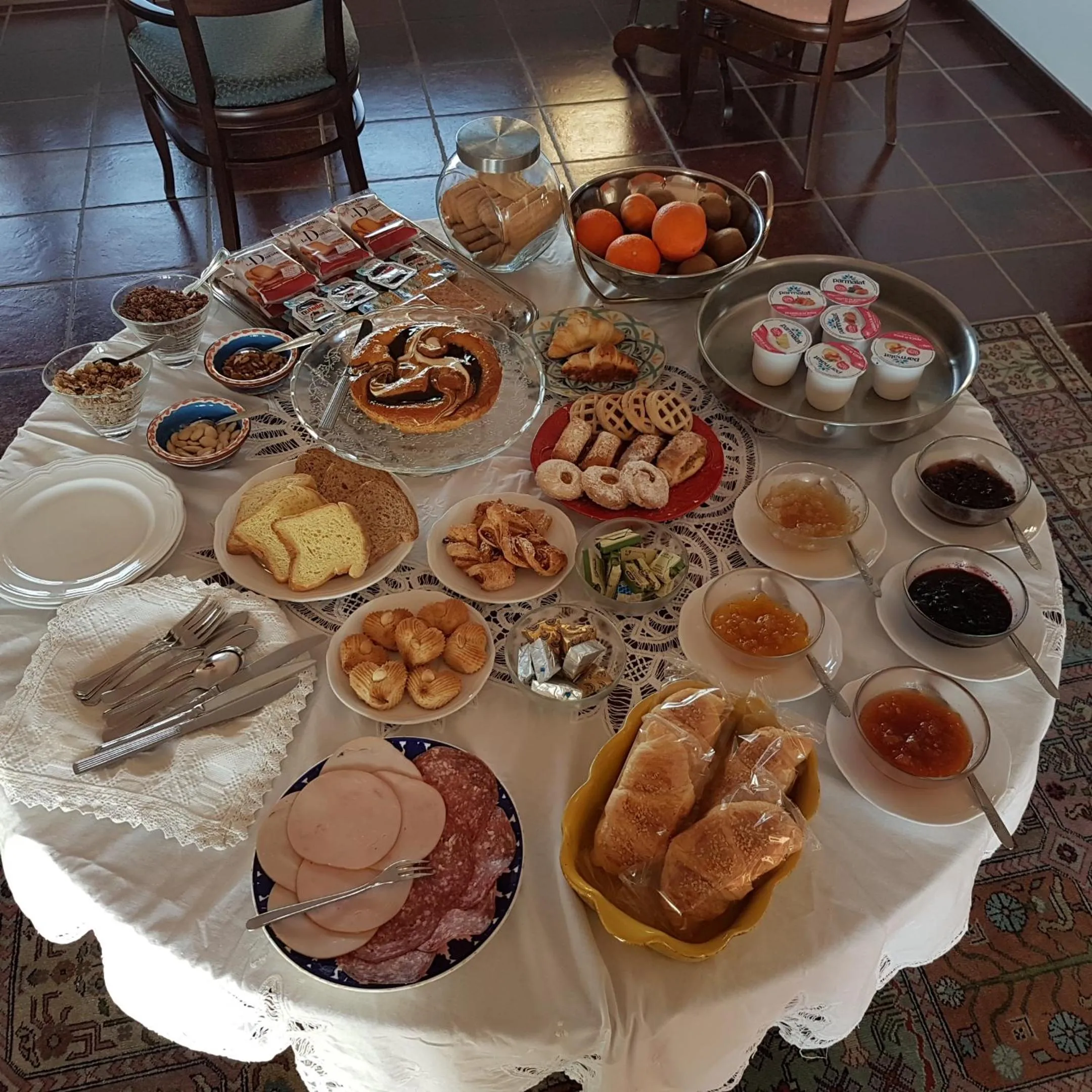 Continental breakfast in Hotel Resort La Rosa Dei Venti