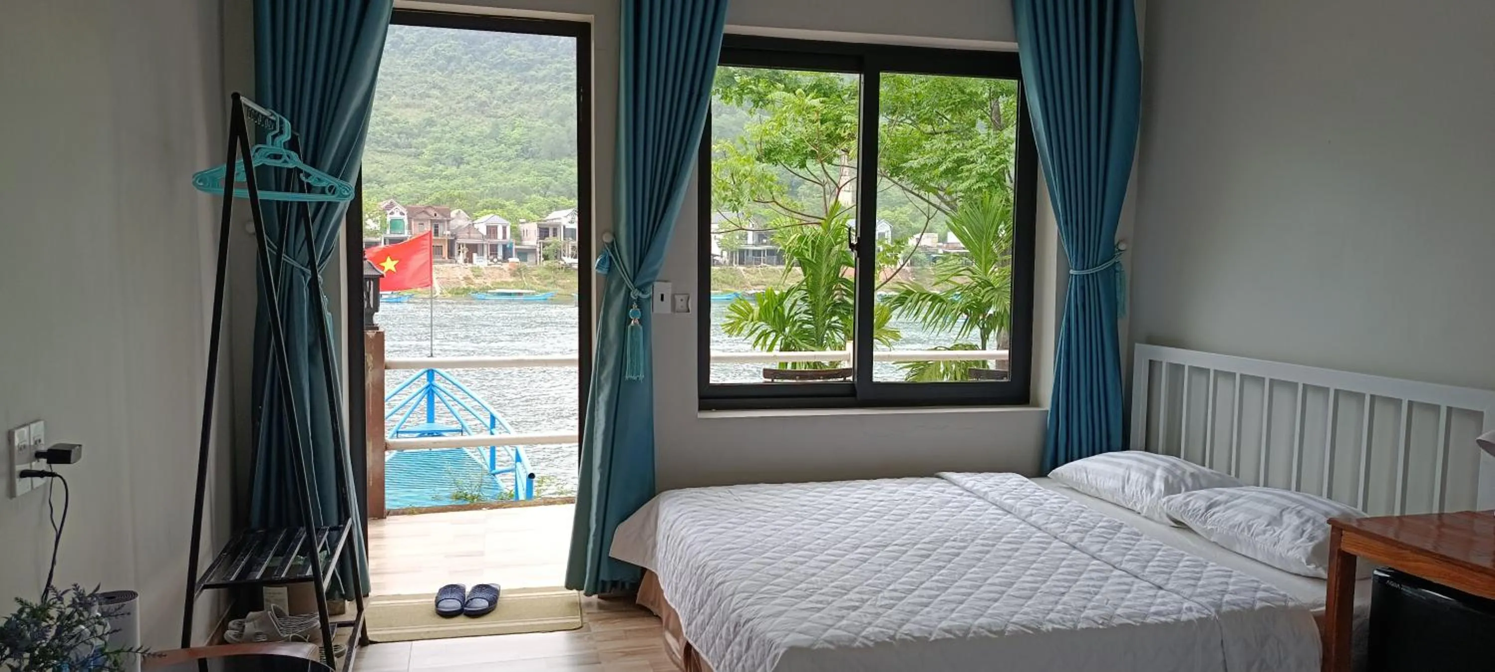 Bed in Carambola Bungalow