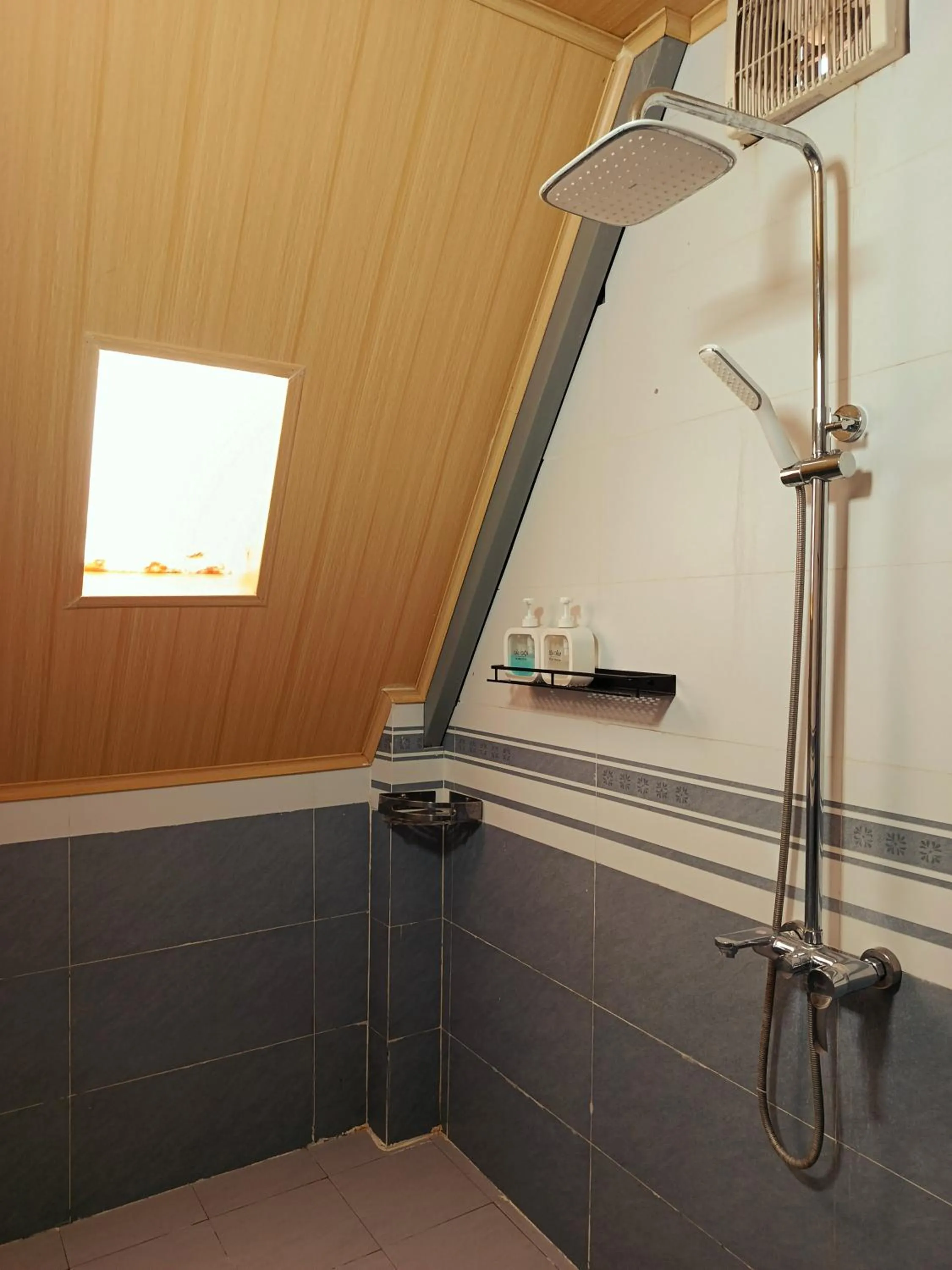 Shower in Carambola Bungalow