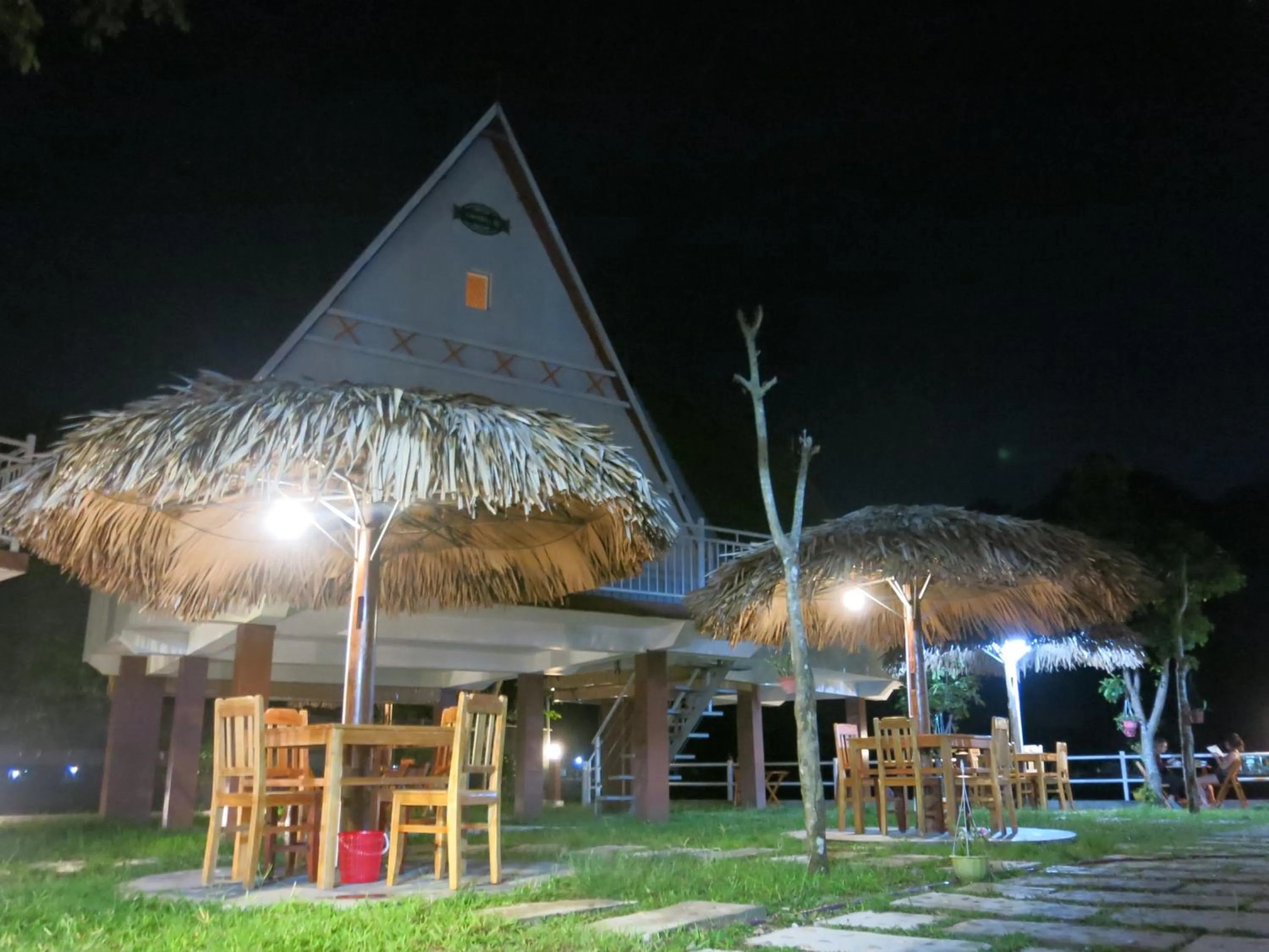 Dining area in Carambola Bungalow