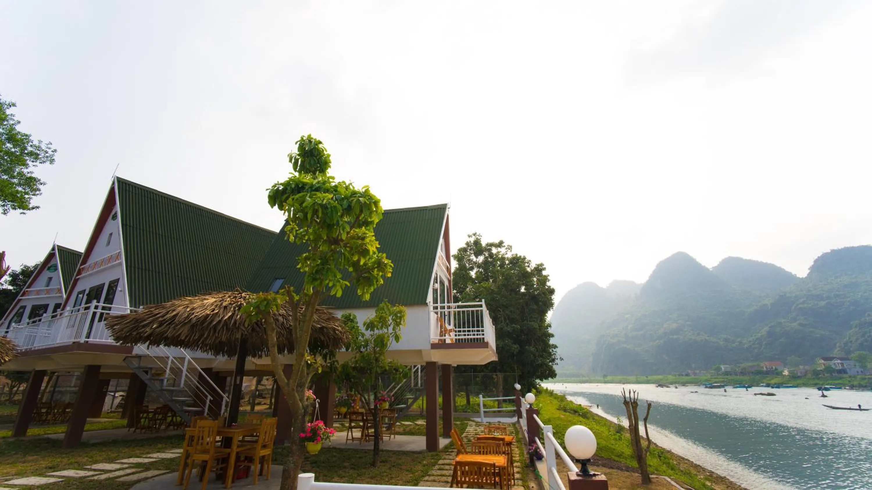 Mountain view in Carambola Bungalow