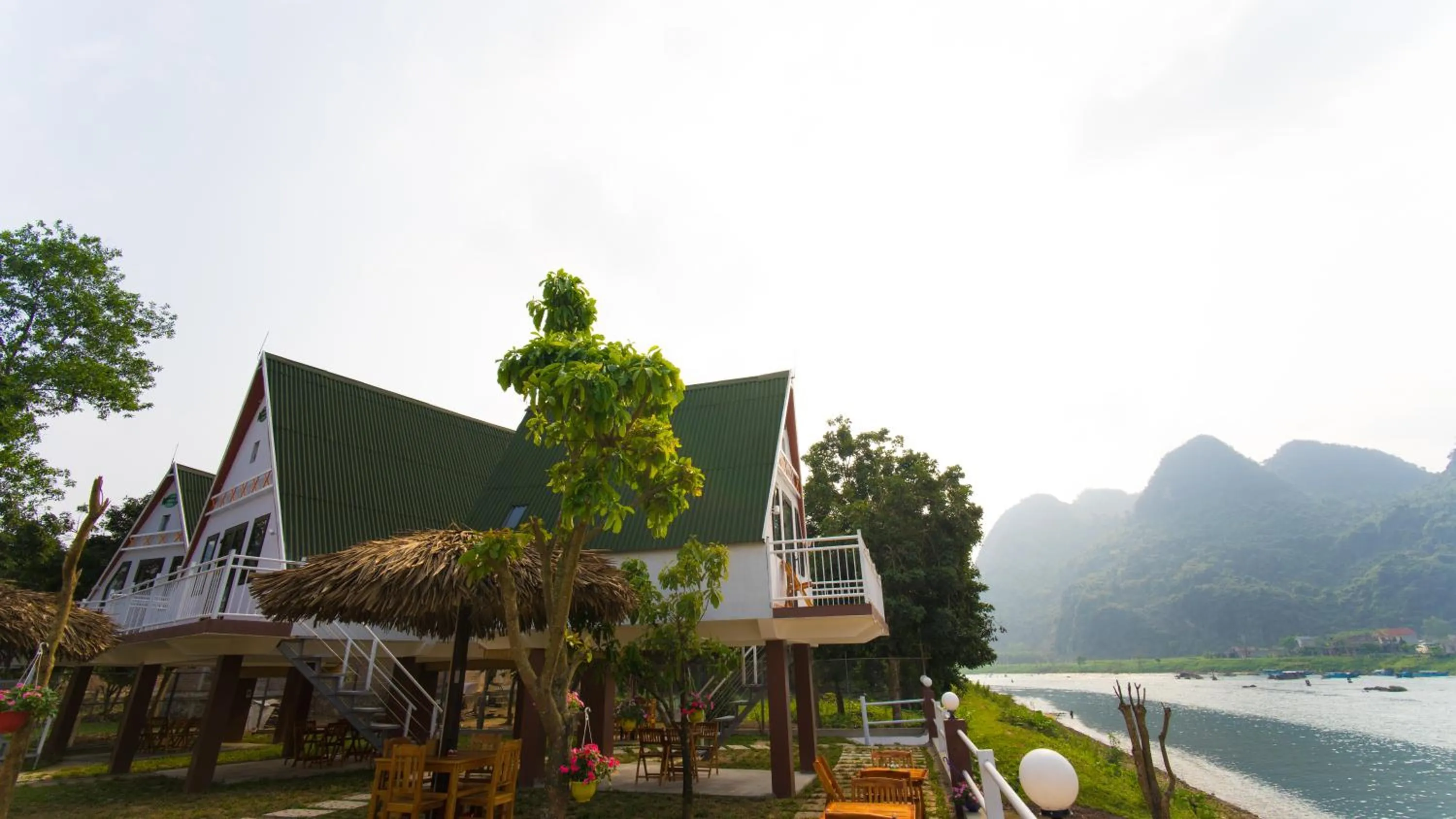 Mountain view in Carambola Bungalow