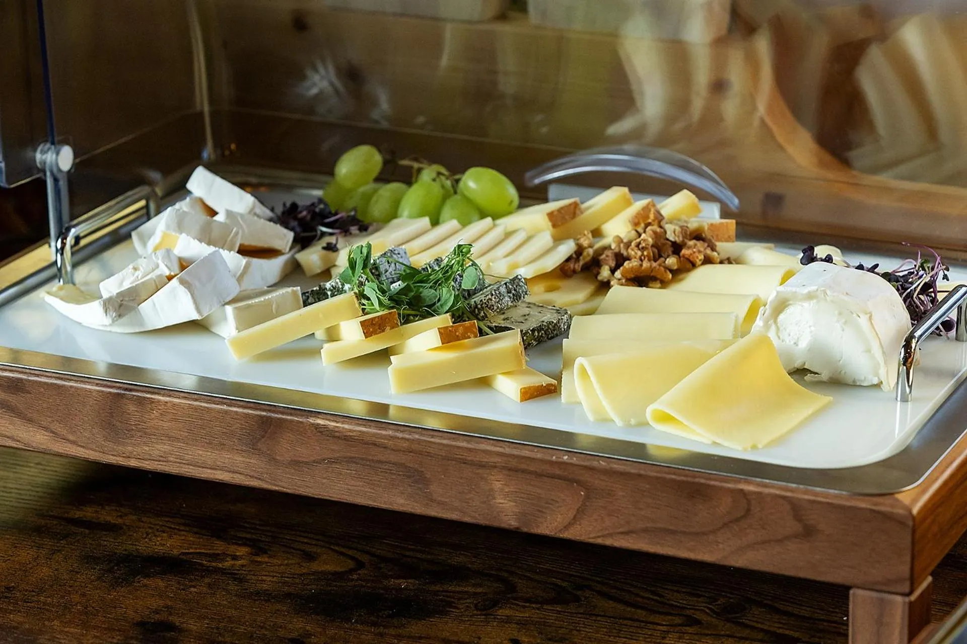 Buffet breakfast in Hotel Bodmi