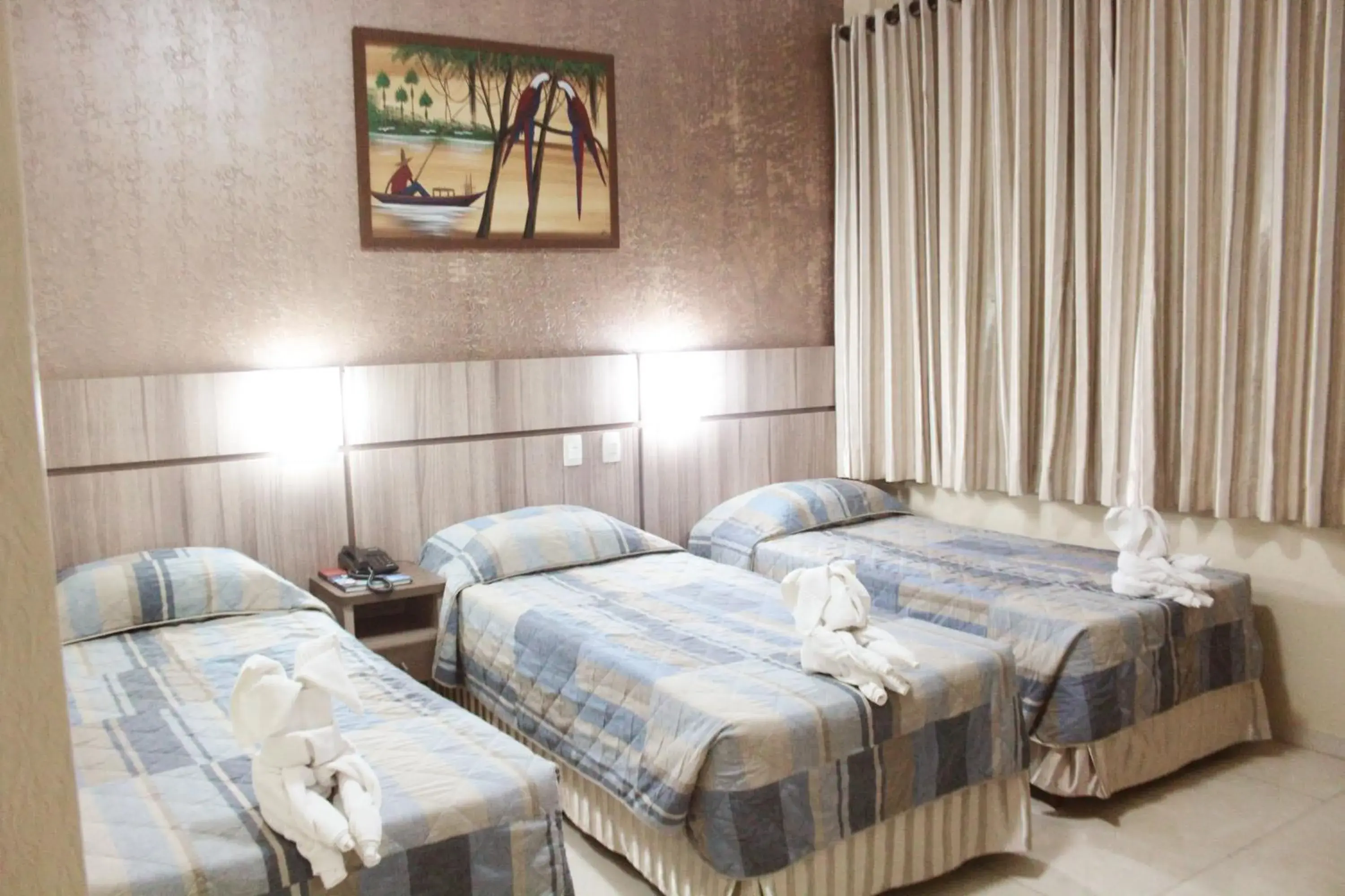 Deluxe Triple Room in Hotel Real Deluxe Triple Room in Hotel Real