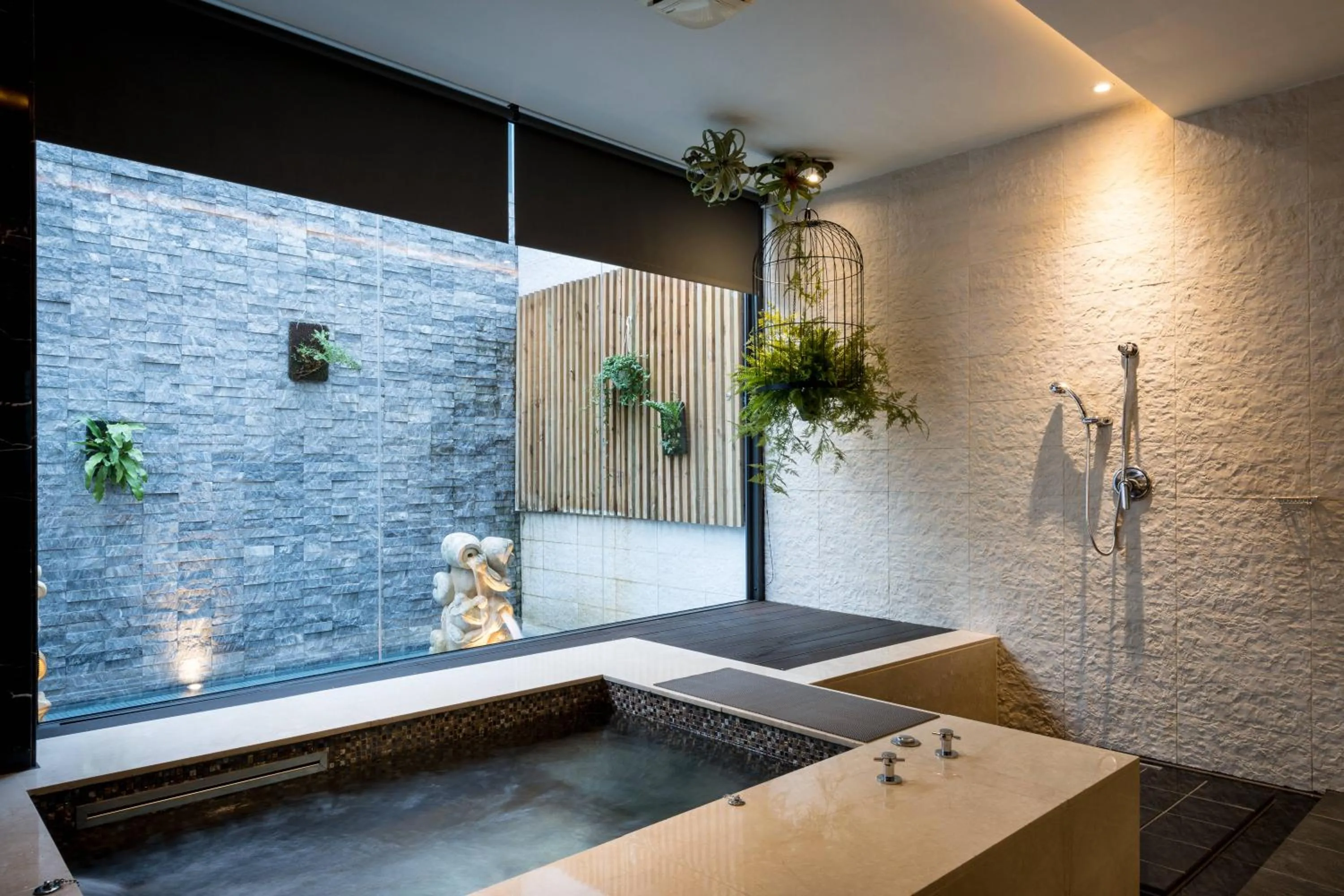 Bathroom in Shu Jia Motel