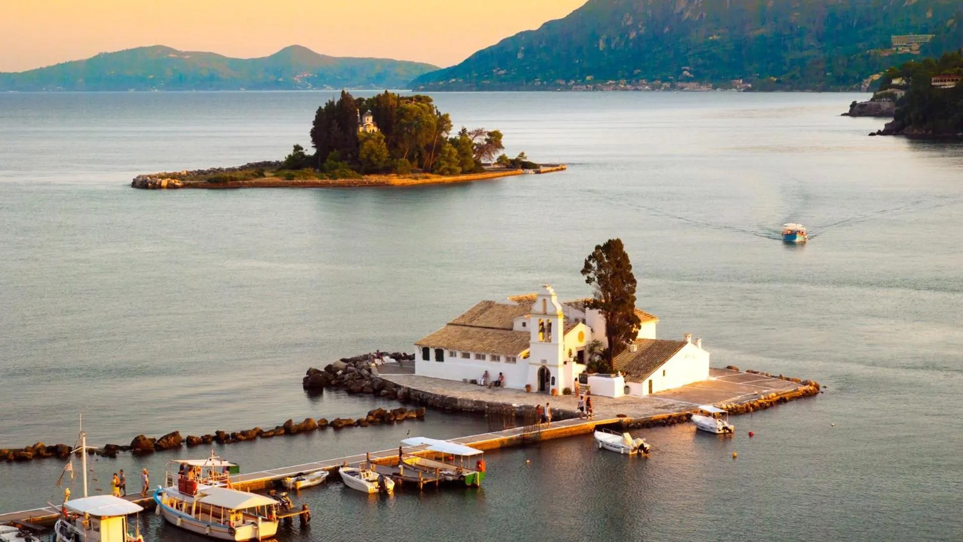 Natural landscape in Corfu City Apartments