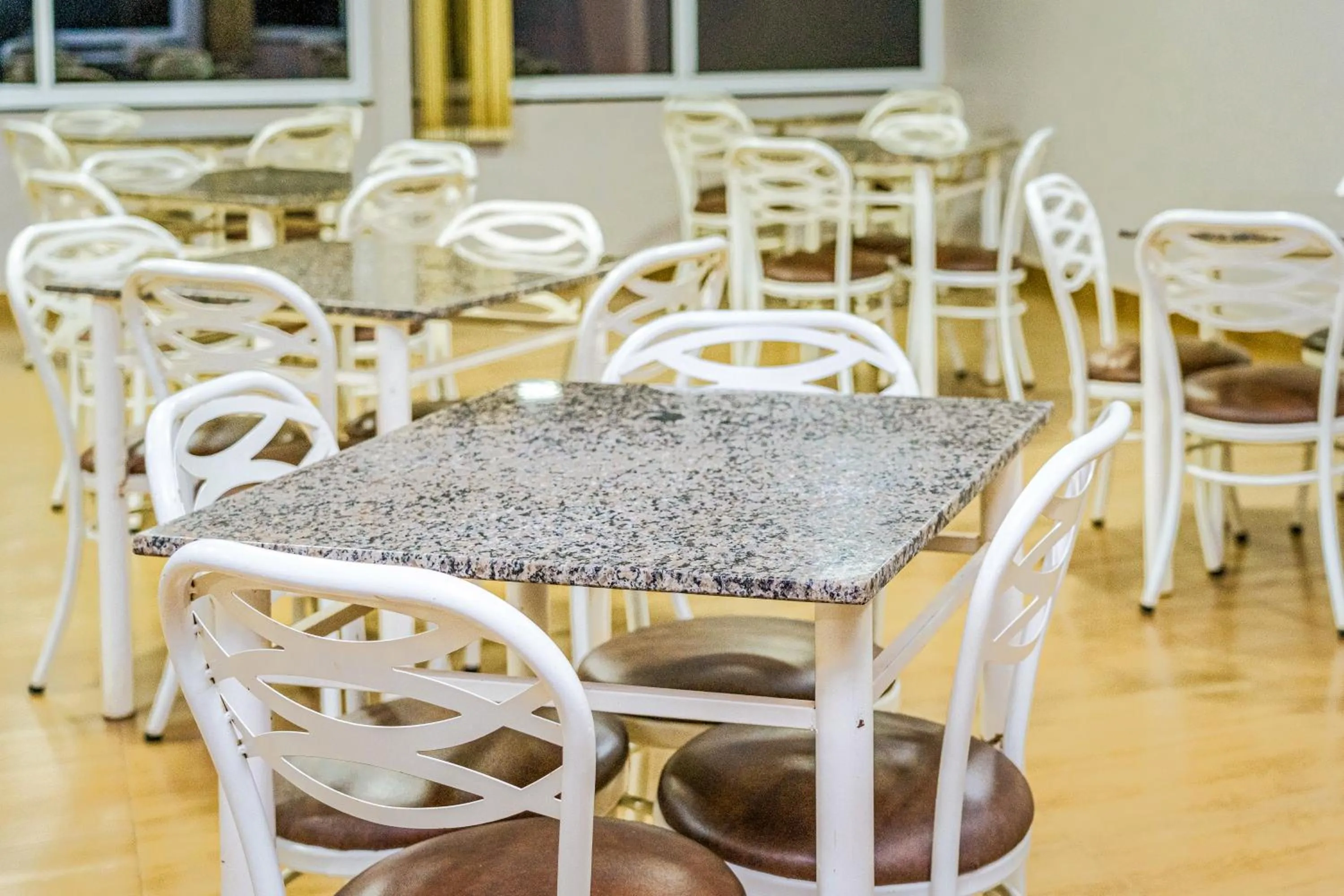 Restaurant/places to eat in VELINN Hotel Natureza Foz