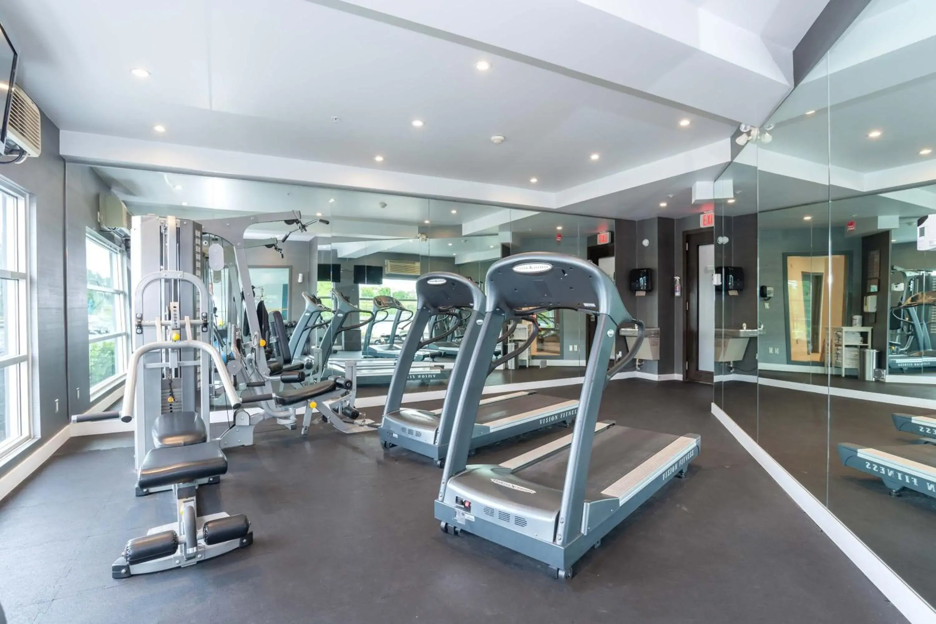Fitness centre/facilities in Sandman Signature Langley Hotel Fitness centre/facilities in Sandman Signature Langley Hotel