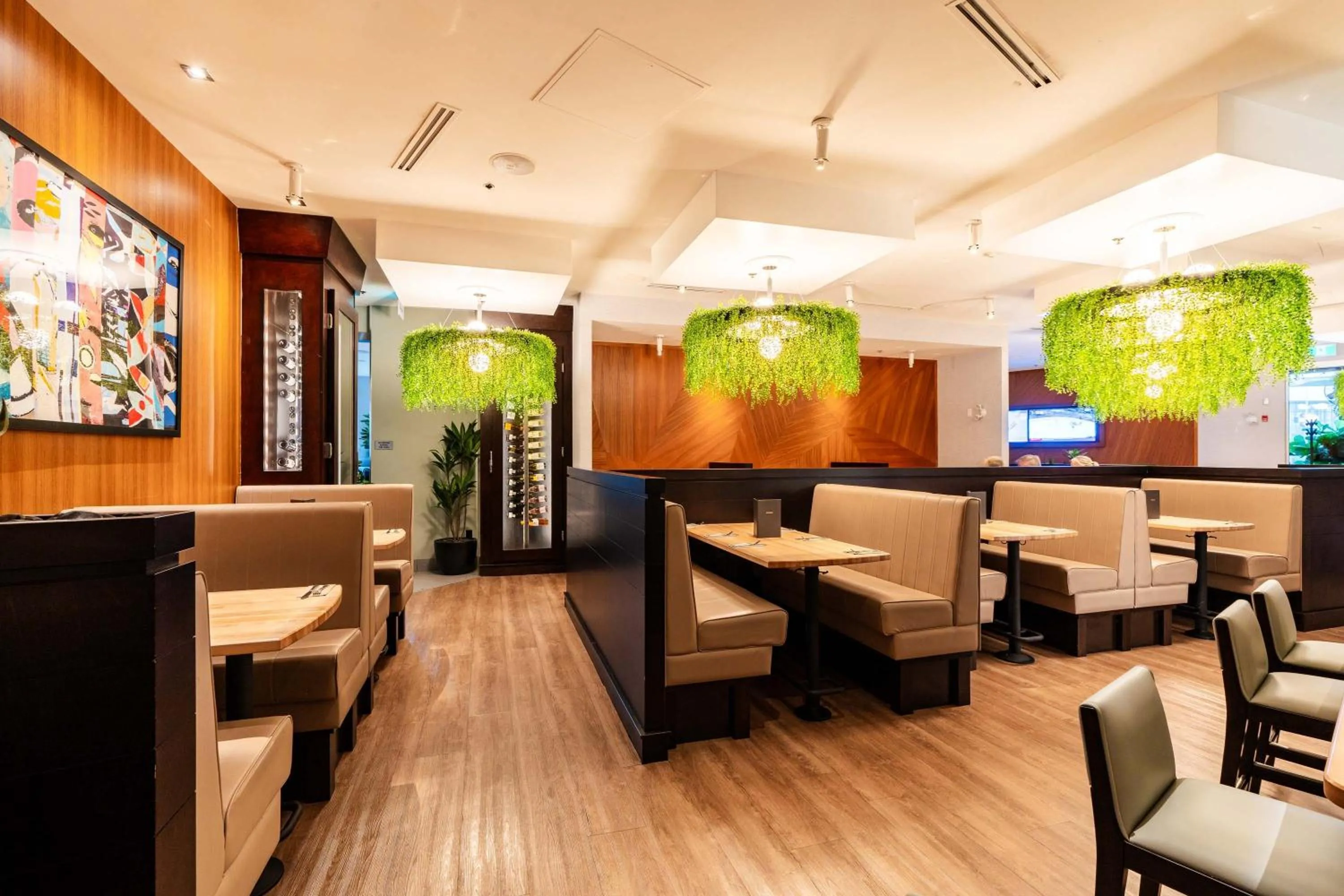 Breakfast in Sandman Signature Langley Hotel