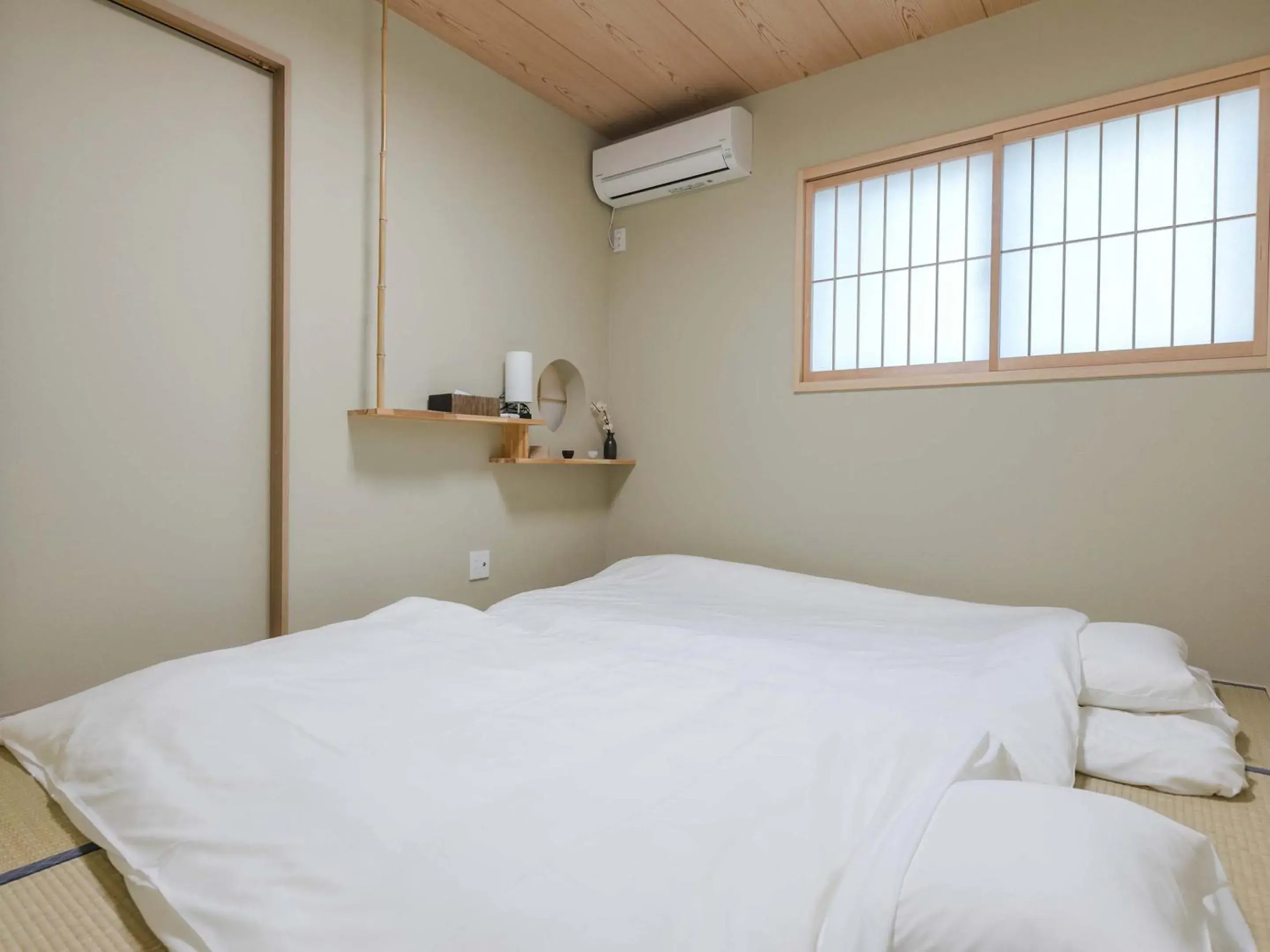 Bedroom, Bed in Kyo no yado BOTAN Bedroom, Bed in Kyo no yado BOTAN