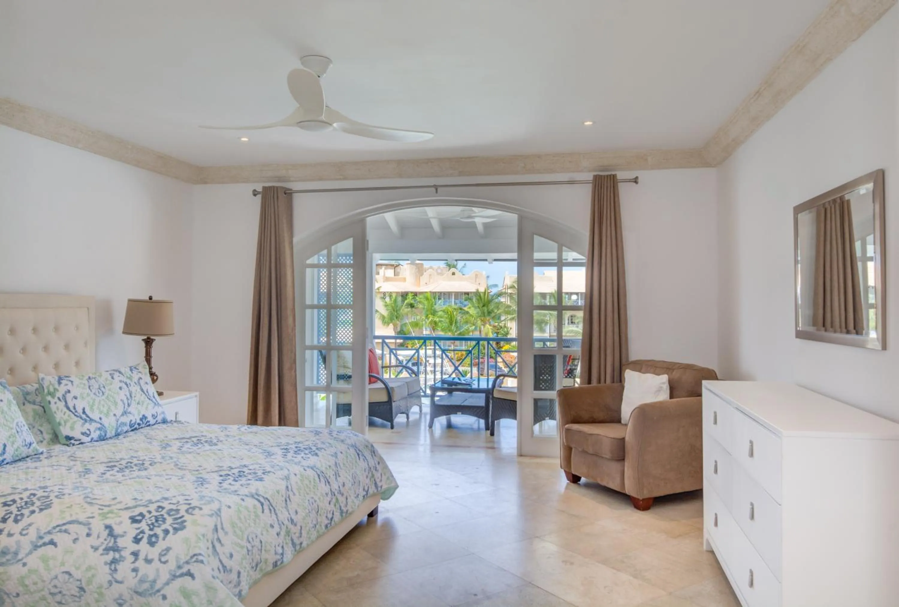 Bedroom, Bed in Port St. Charles