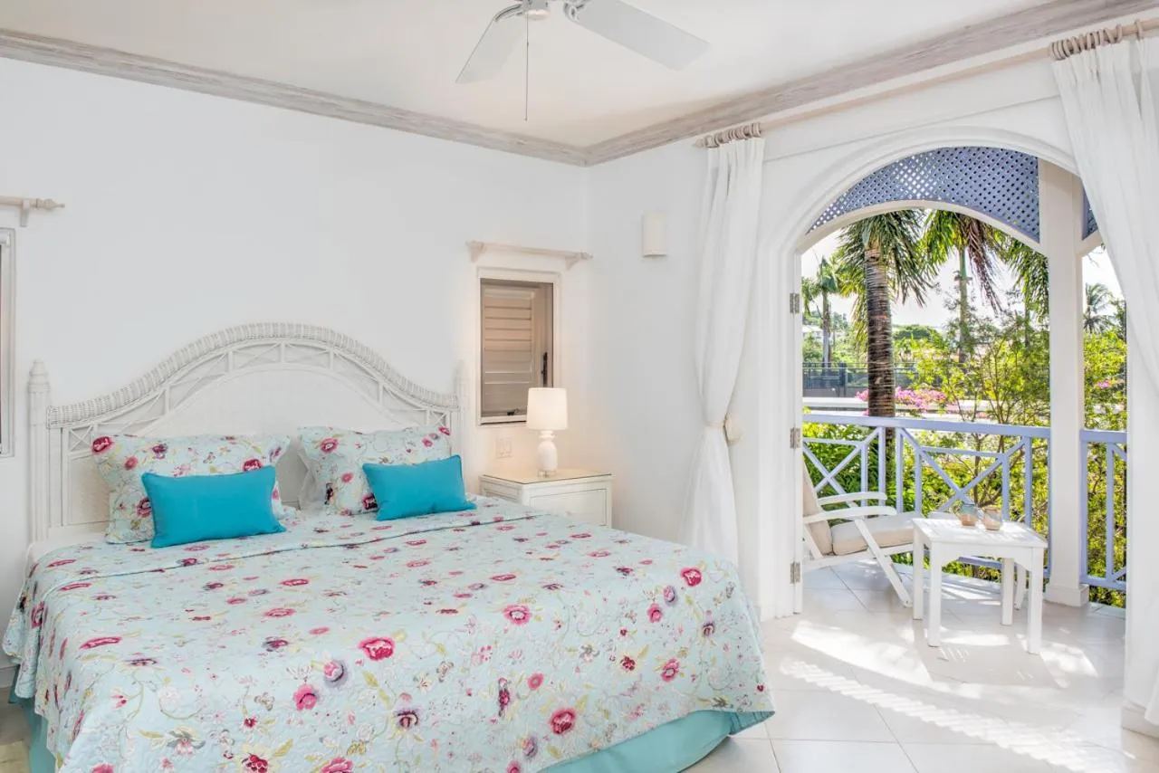 Bedroom, Bed in Port St. Charles