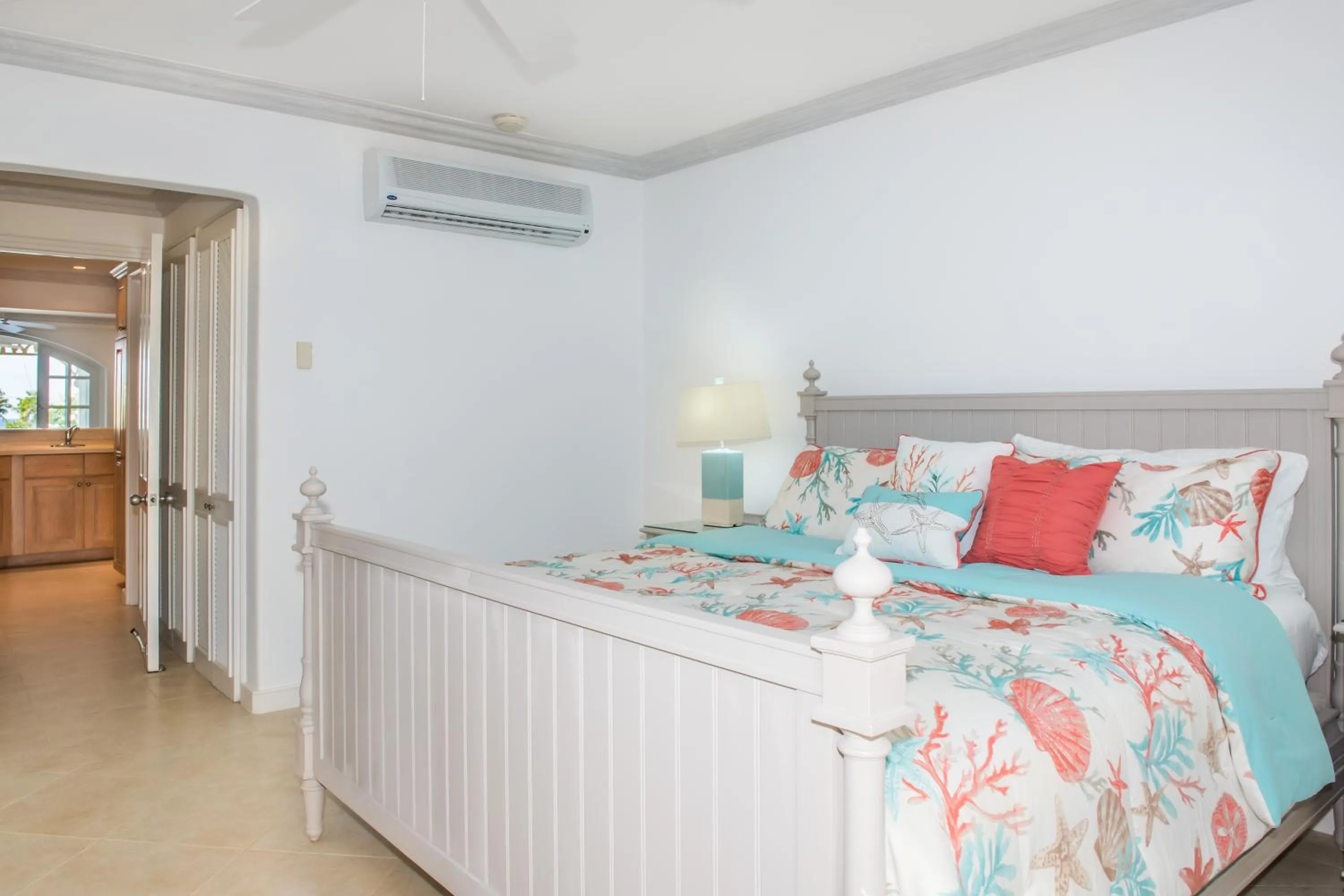 Bedroom, Bed in Port St. Charles