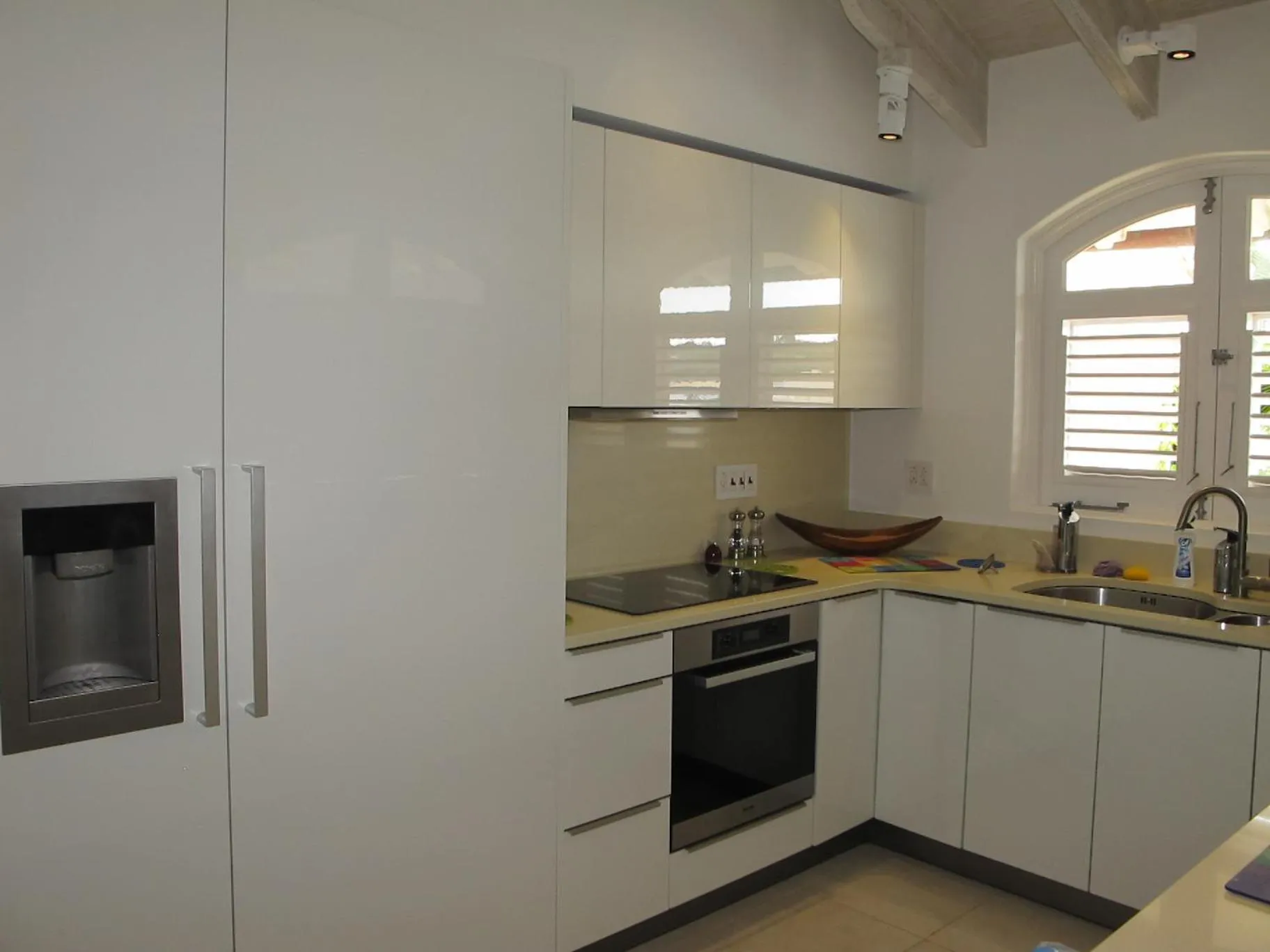 Kitchen or kitchenette in Port St. Charles