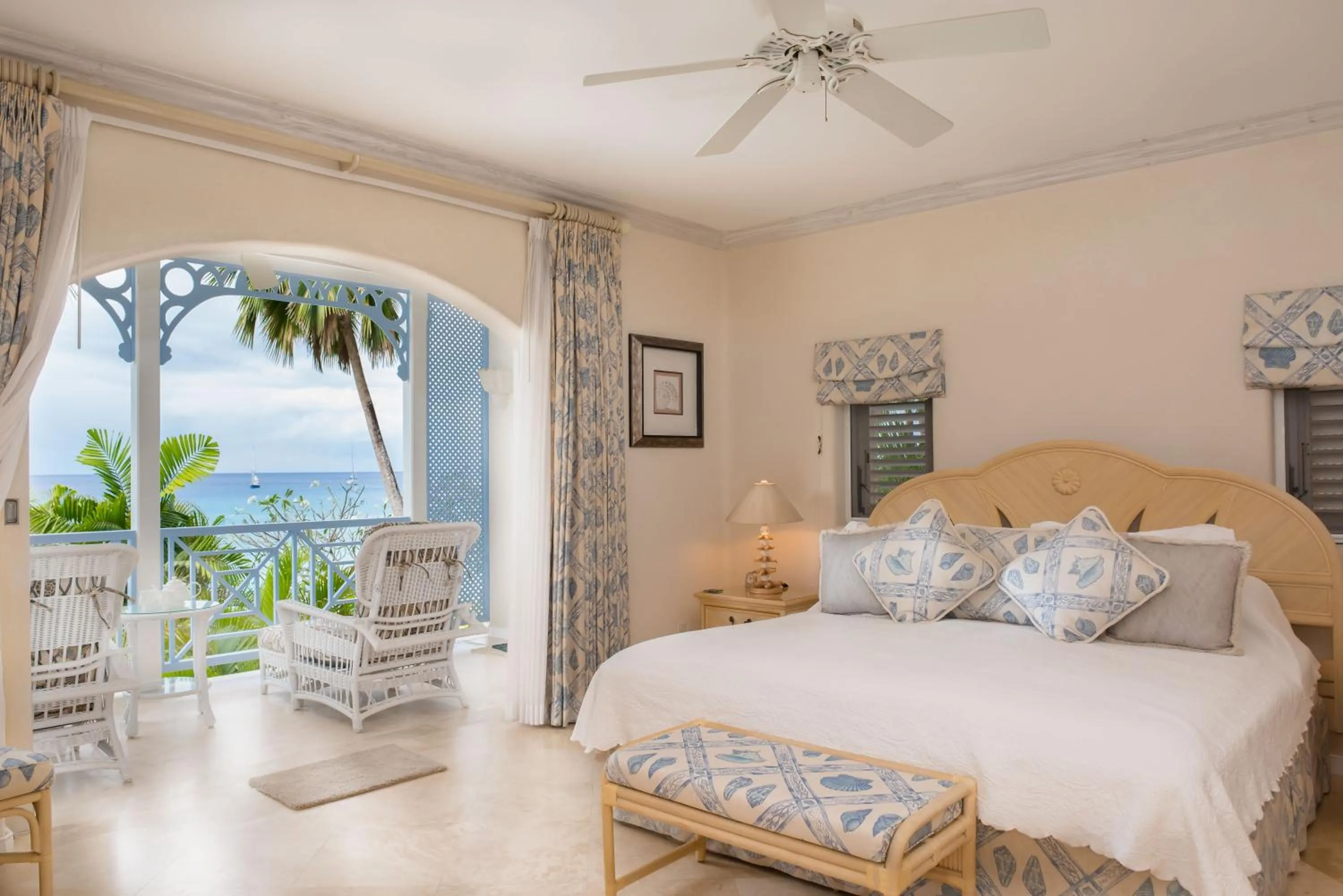 Bedroom, Bed in Port St. Charles