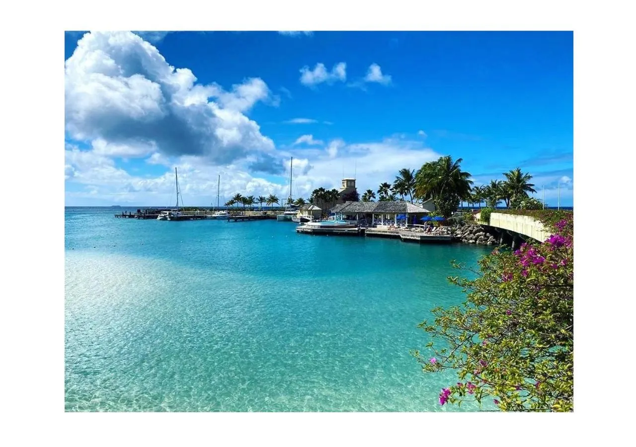 Restaurant/places to eat in Port St. Charles