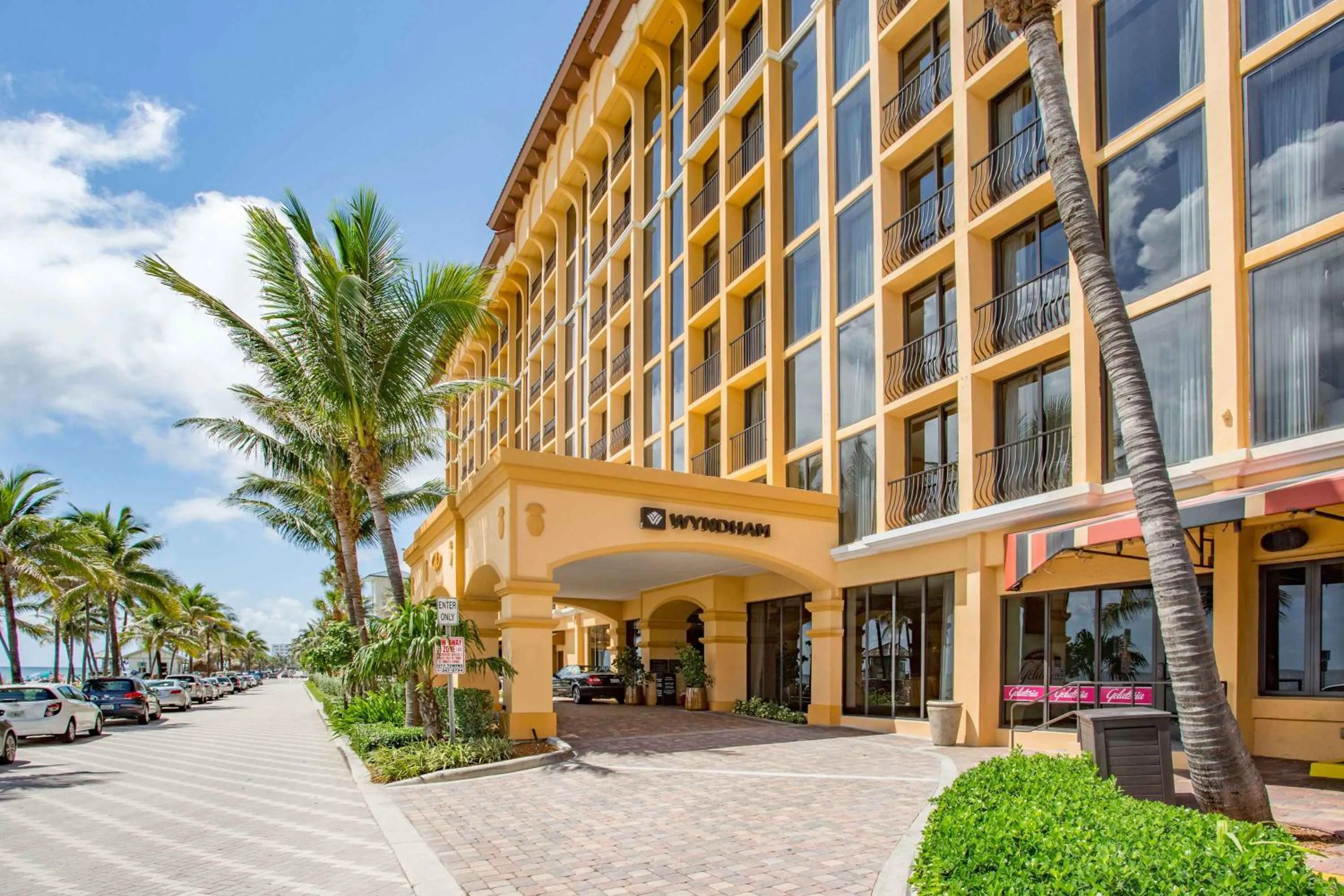 Wyndham Deerfield Beach Resort