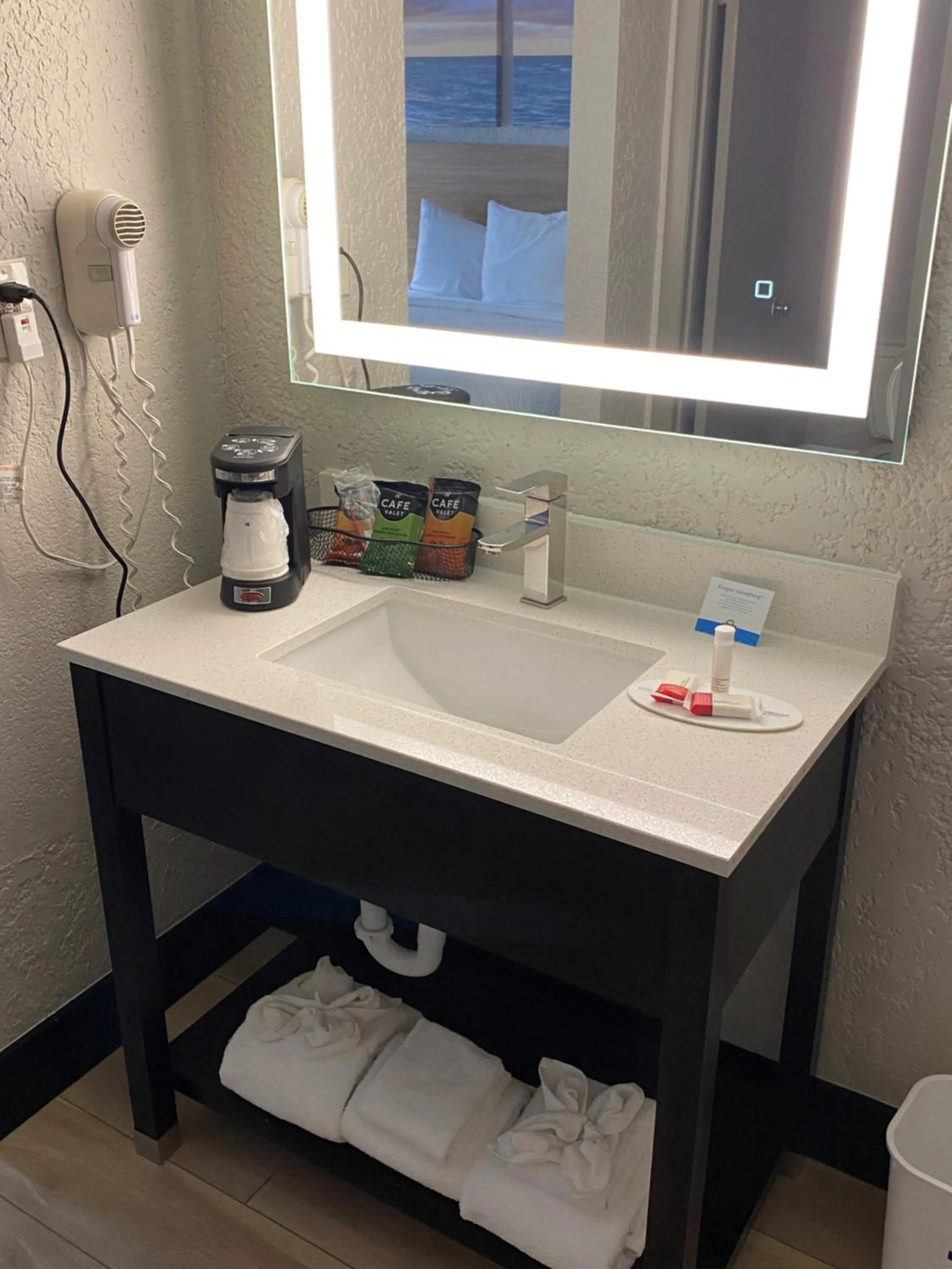 Bathroom in Days Inn & Suites by Wyndham Fort Pierce Midtown