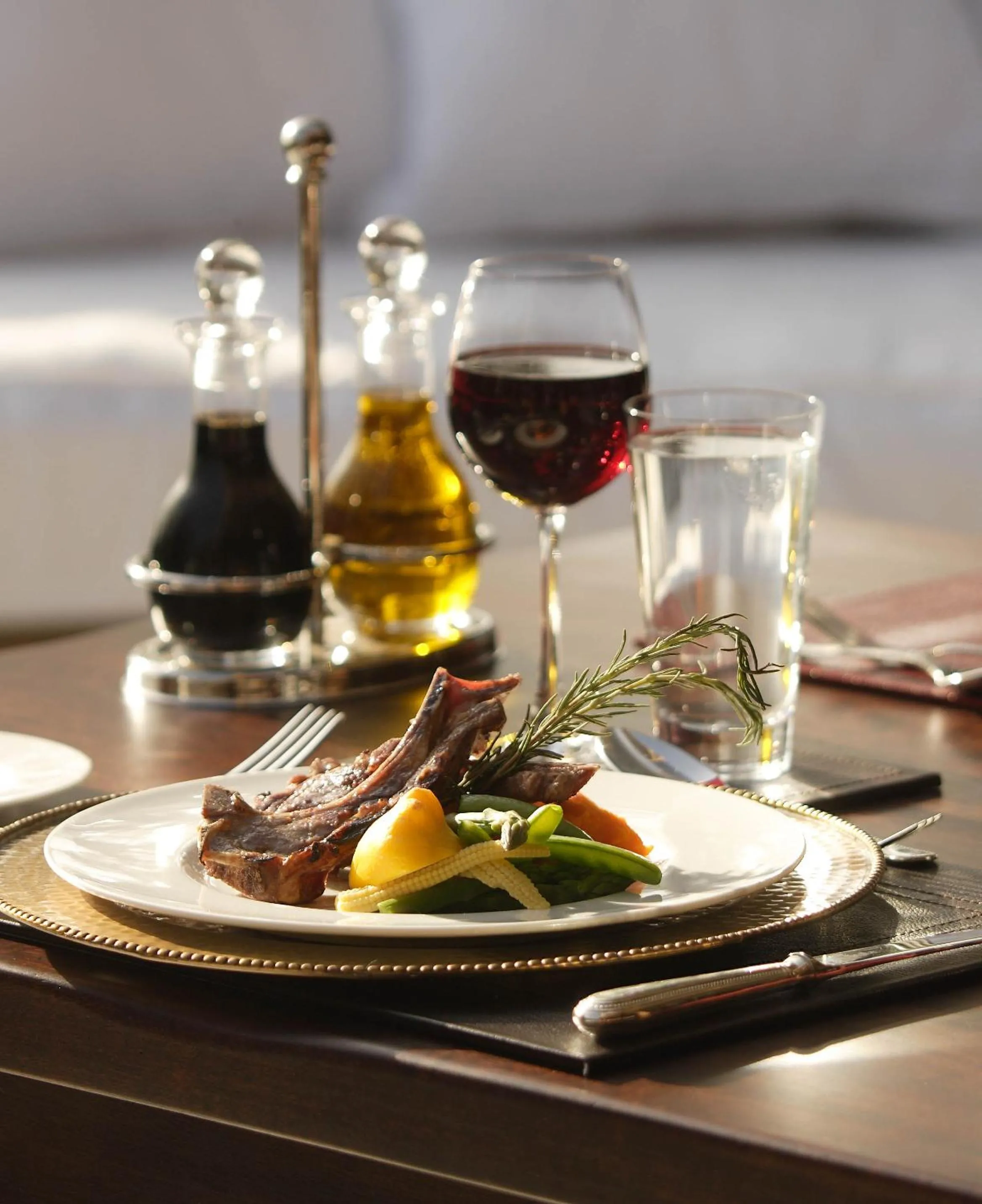 Food and drinks in Olarro Plains