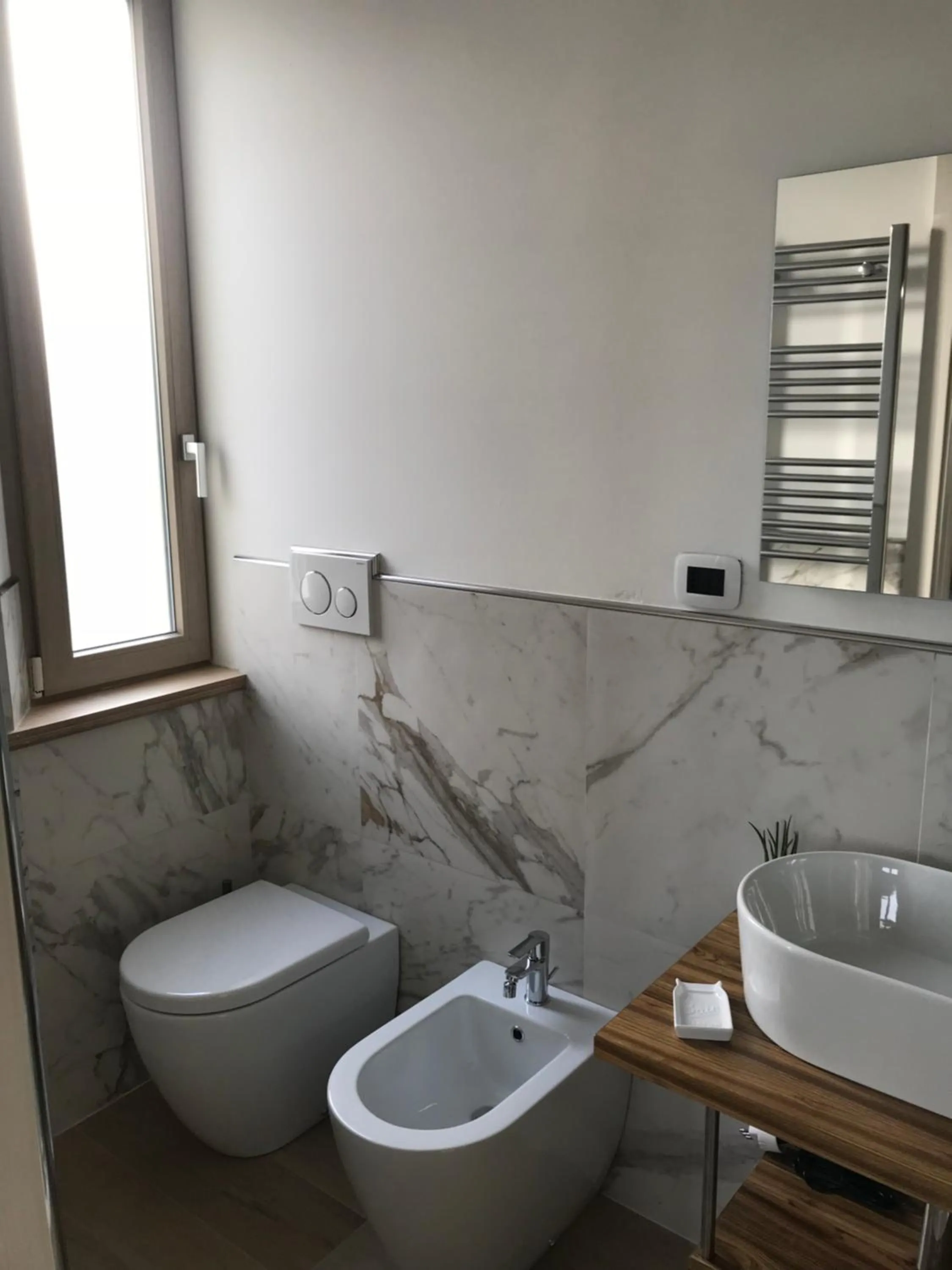 Toilet in B&b Salsedine