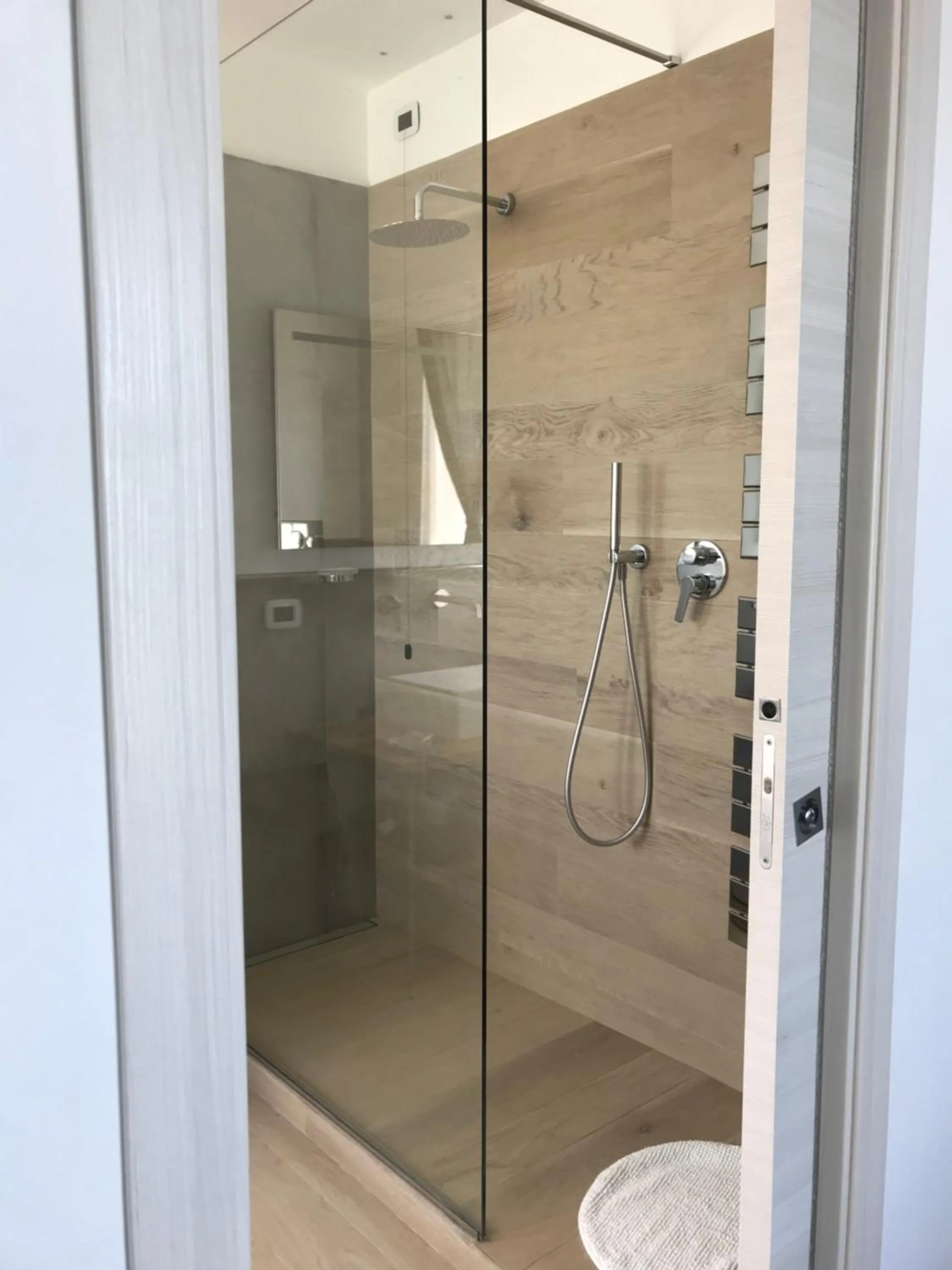 Shower in B&b Salsedine