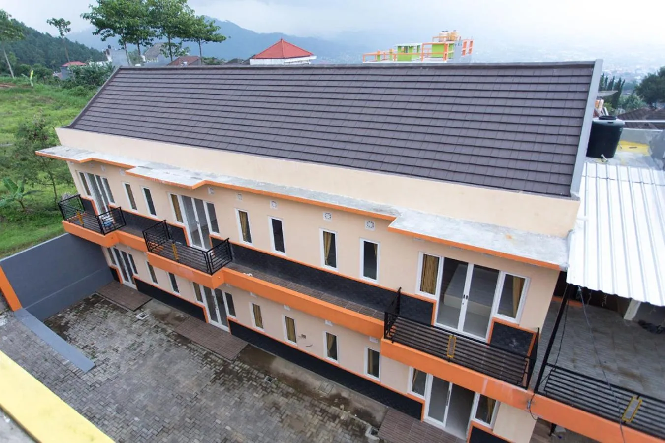 Property building in Batuque Town Villa 2